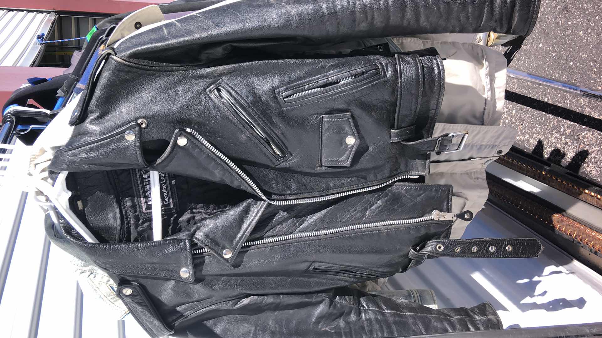 Photo 7 of ASSORTMENT OF WOMENS MEDIUM AND LARGE JACKETS *NICE BONUS LEATHER JACKET