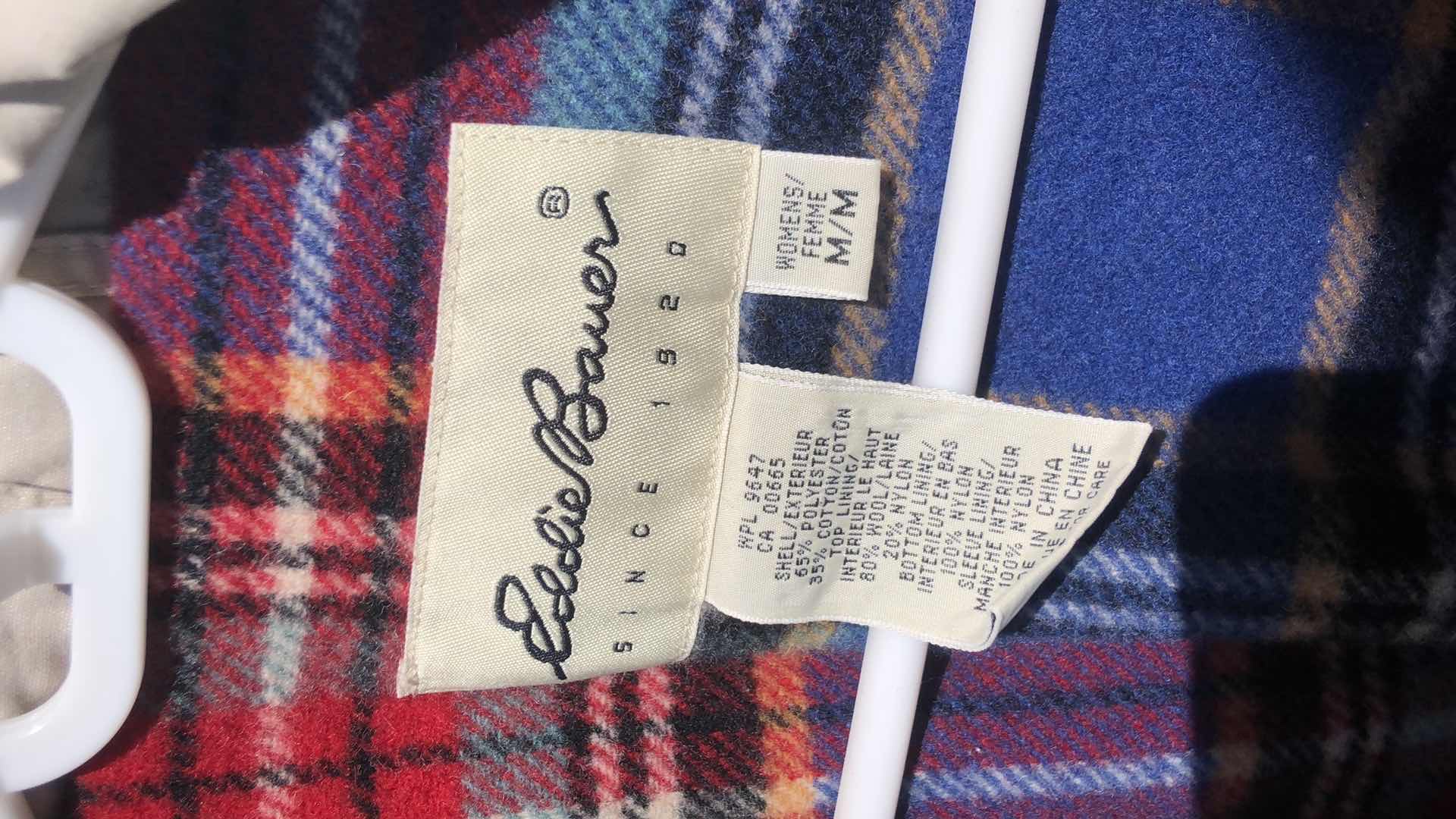 Photo 4 of ASSORTMENT OF WOMENS MEDIUM AND LARGE JACKETS *NICE BONUS LEATHER JACKET