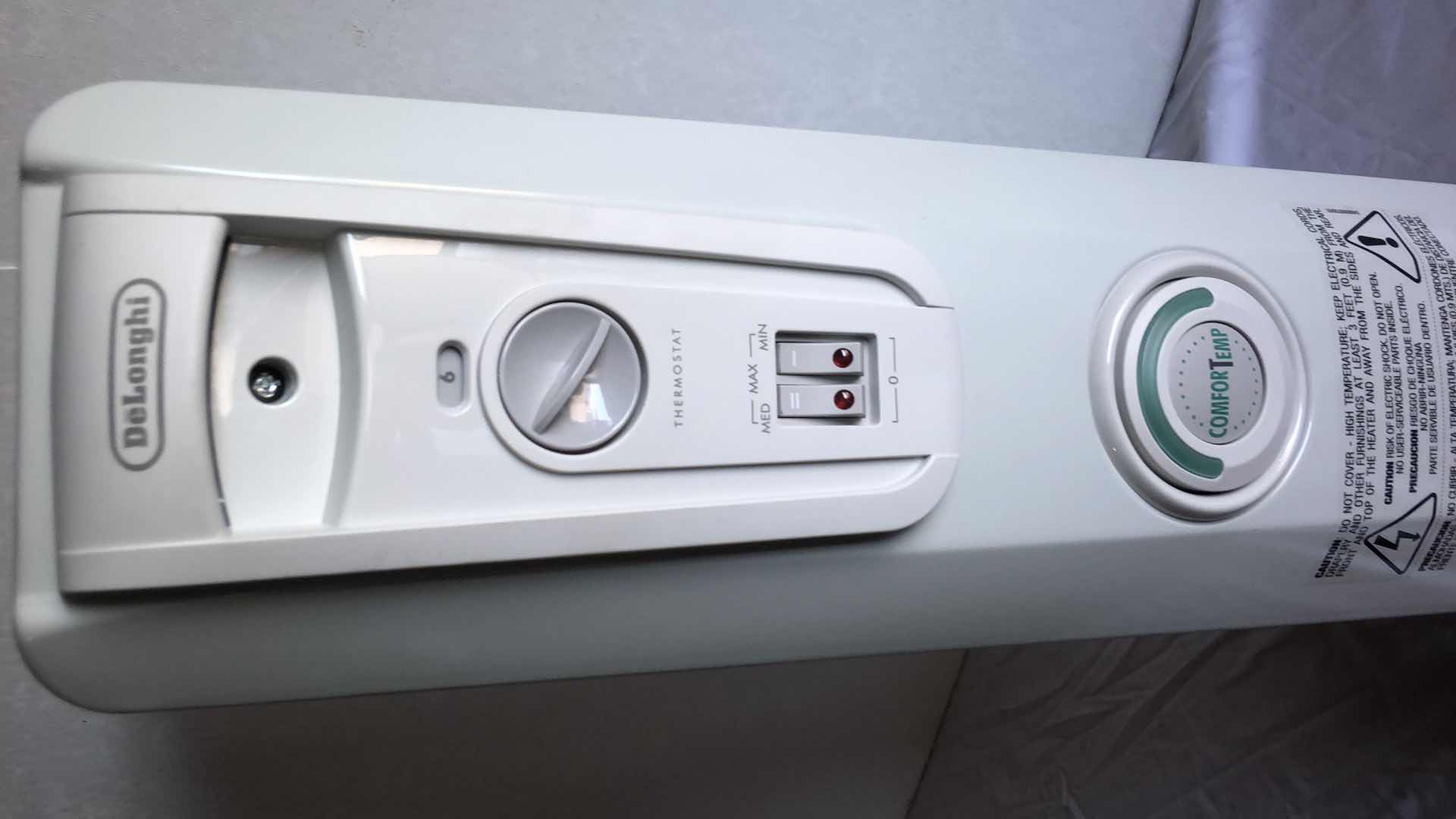 Photo 1 of DELONGHI SPACE HEATER EW7707CM-6A