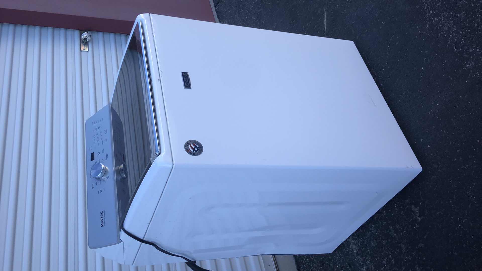 Photo 1 of MAYTAG WASHER C92473015