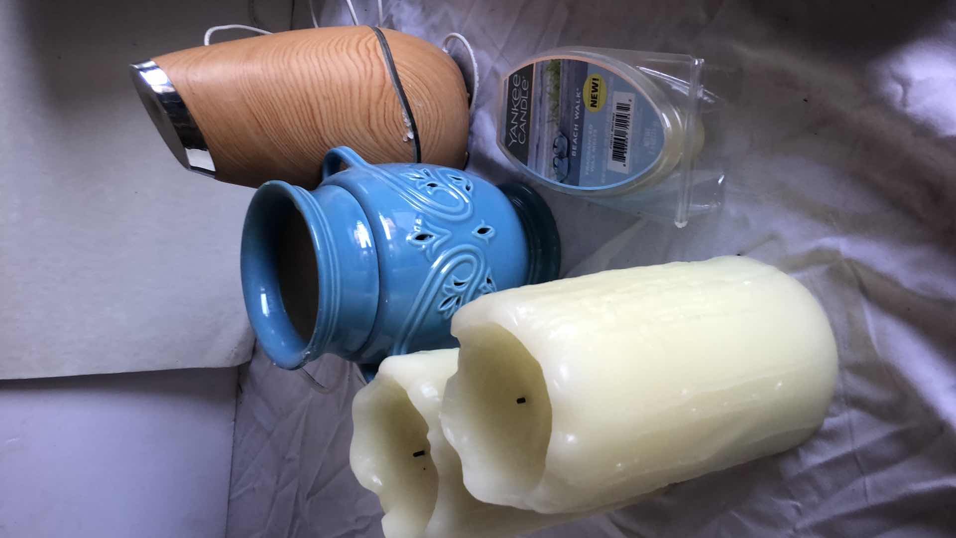 Photo 1 of FOR HER - ASTAR 7” DIGITAL PICTURE FRAME, THE ART OF LASSEN BOOK, ASSORTMENT OF HOME FRAGRANCES