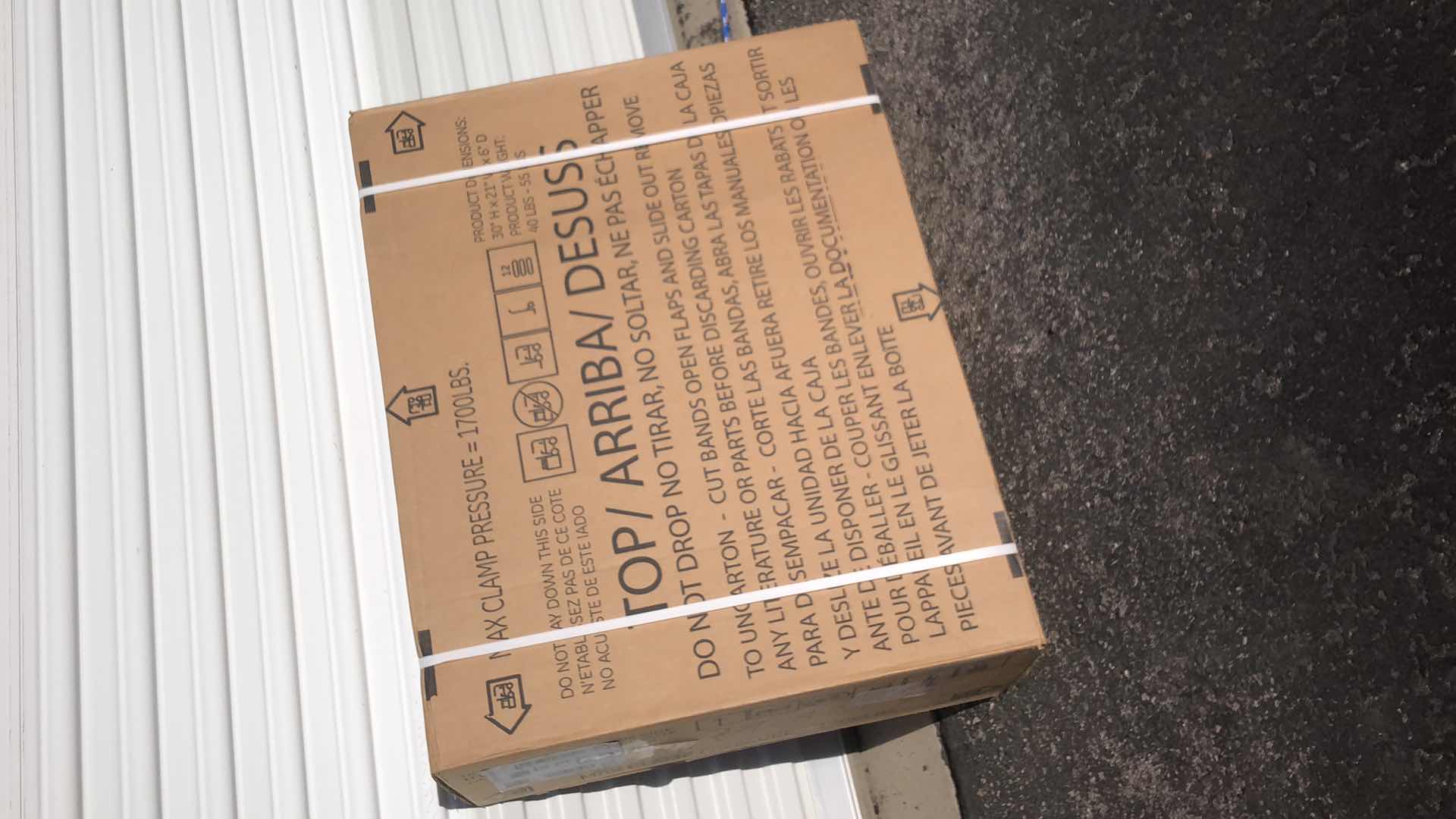 Photo 1 of NEW 30" GE STAINLESS STEEL GAS COOKTOP (MODEL:JGP3030SLSS)