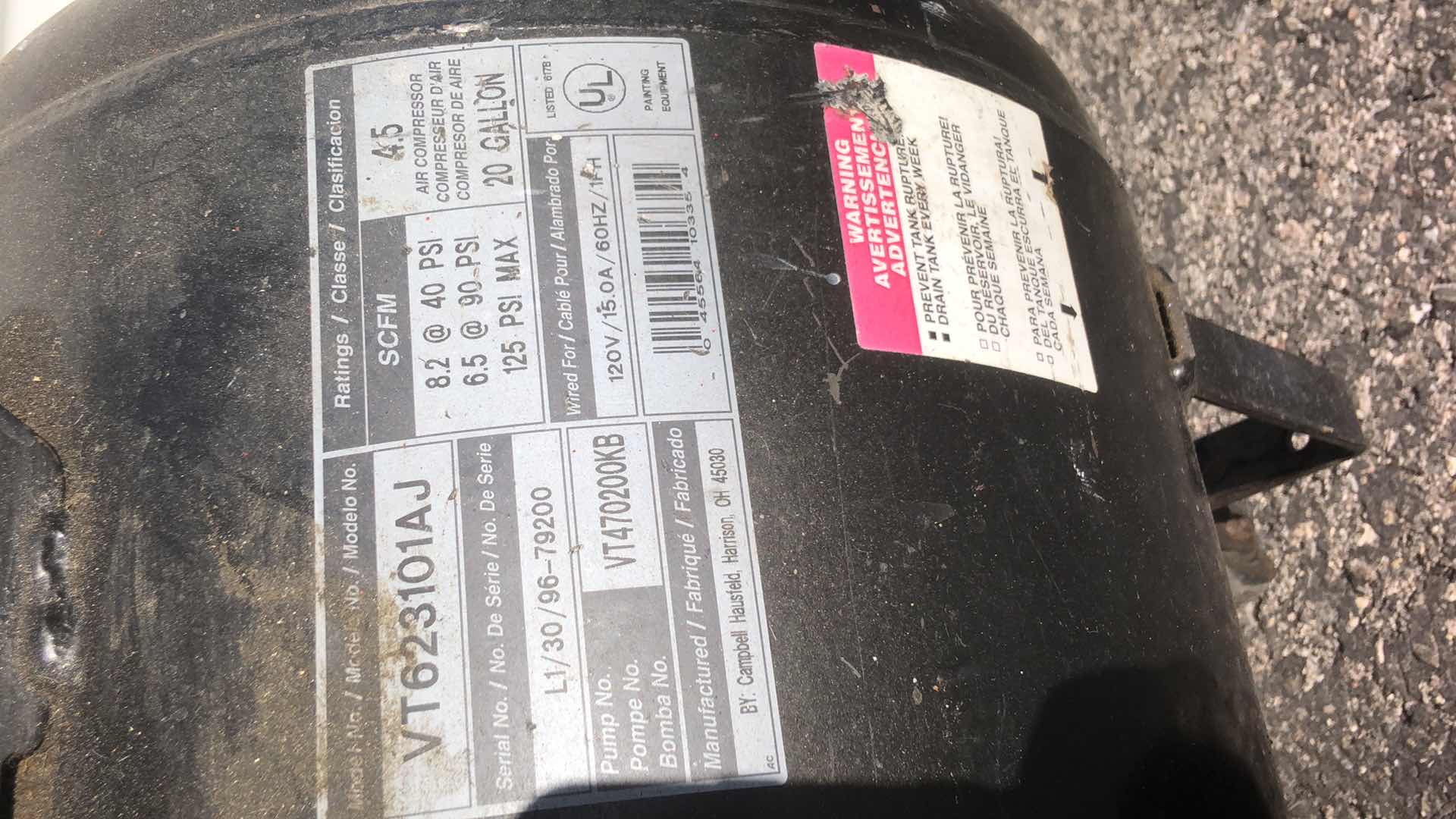 Photo 1 of CAMPBELL HAUSFELD PROFESSIONAL 20GAL AIR COMPRESSOR