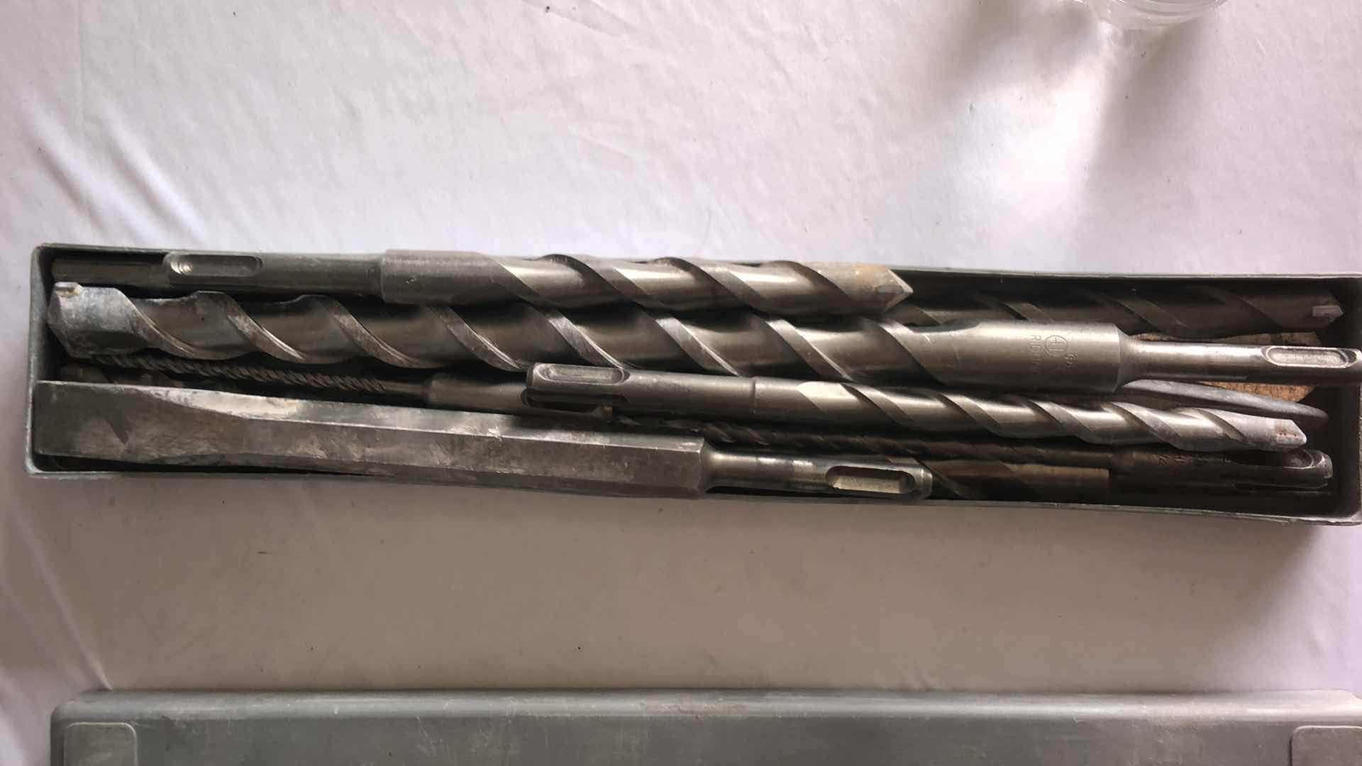 Photo 1 of CHICAGO ELECTRIC 1” ROTARY HAMMER 41983 W CASE AND TOOLS