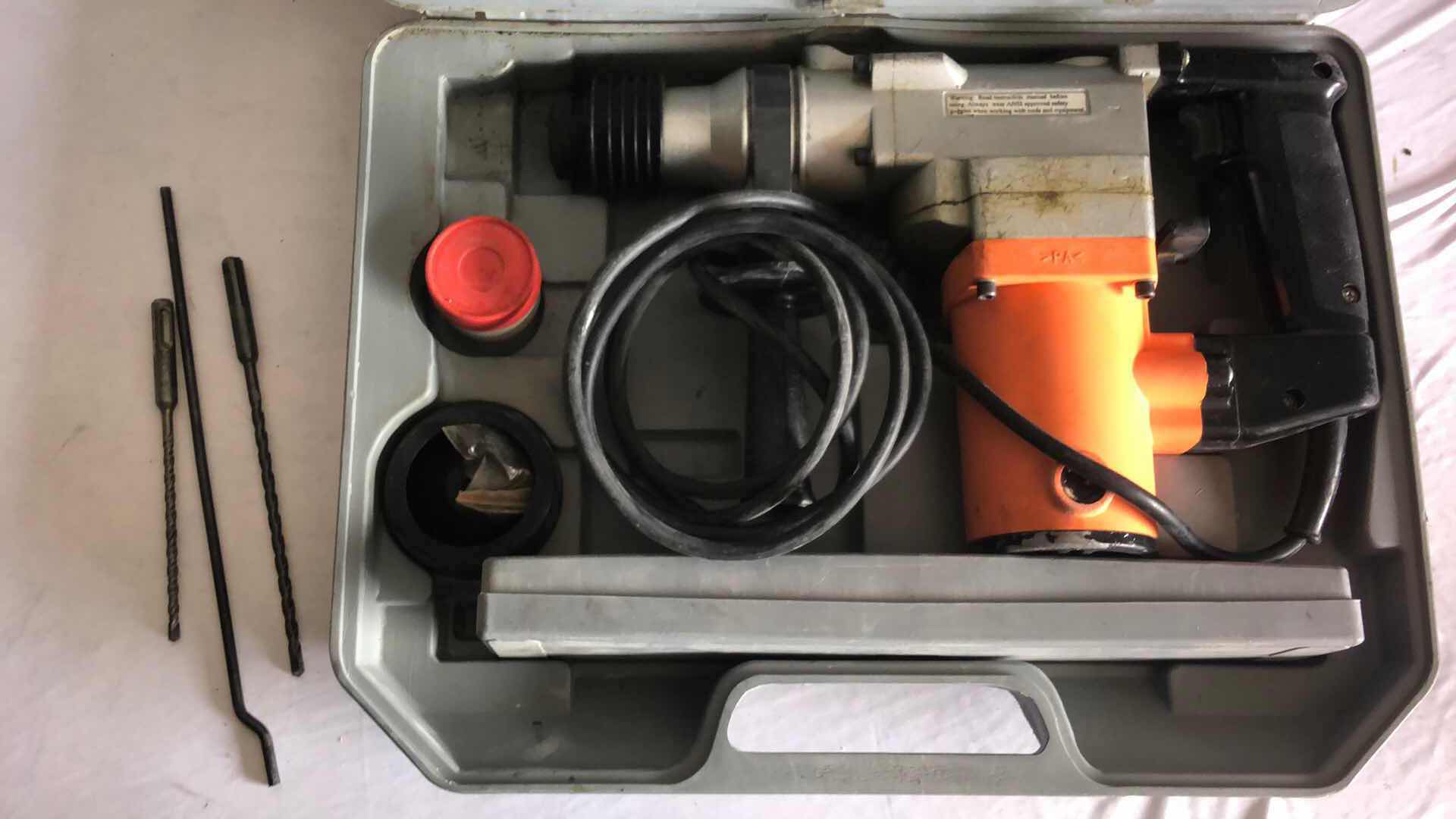 Photo 3 of CHICAGO ELECTRIC 1” ROTARY HAMMER 41983 W CASE AND TOOLS