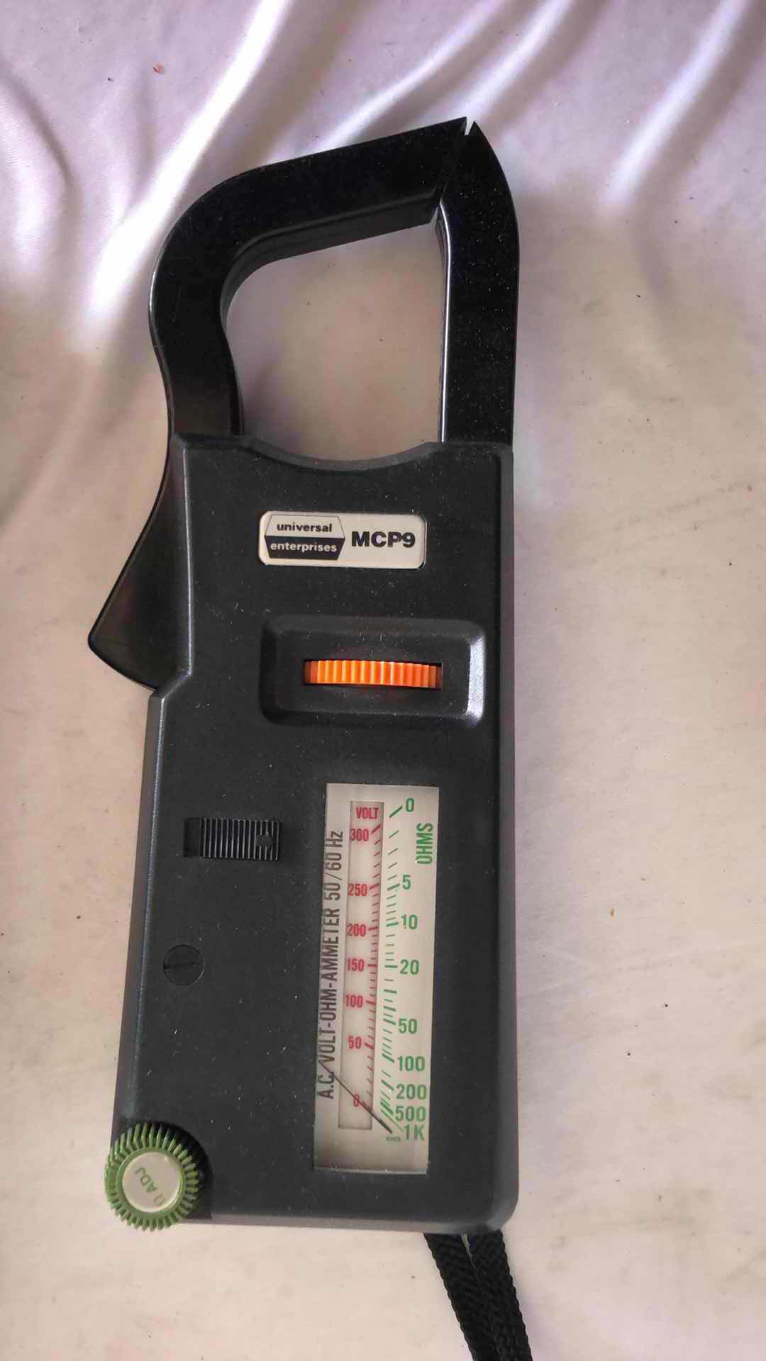 Photo 1 of UNIVERSAL ENTERPRISES MCP9 TOOL