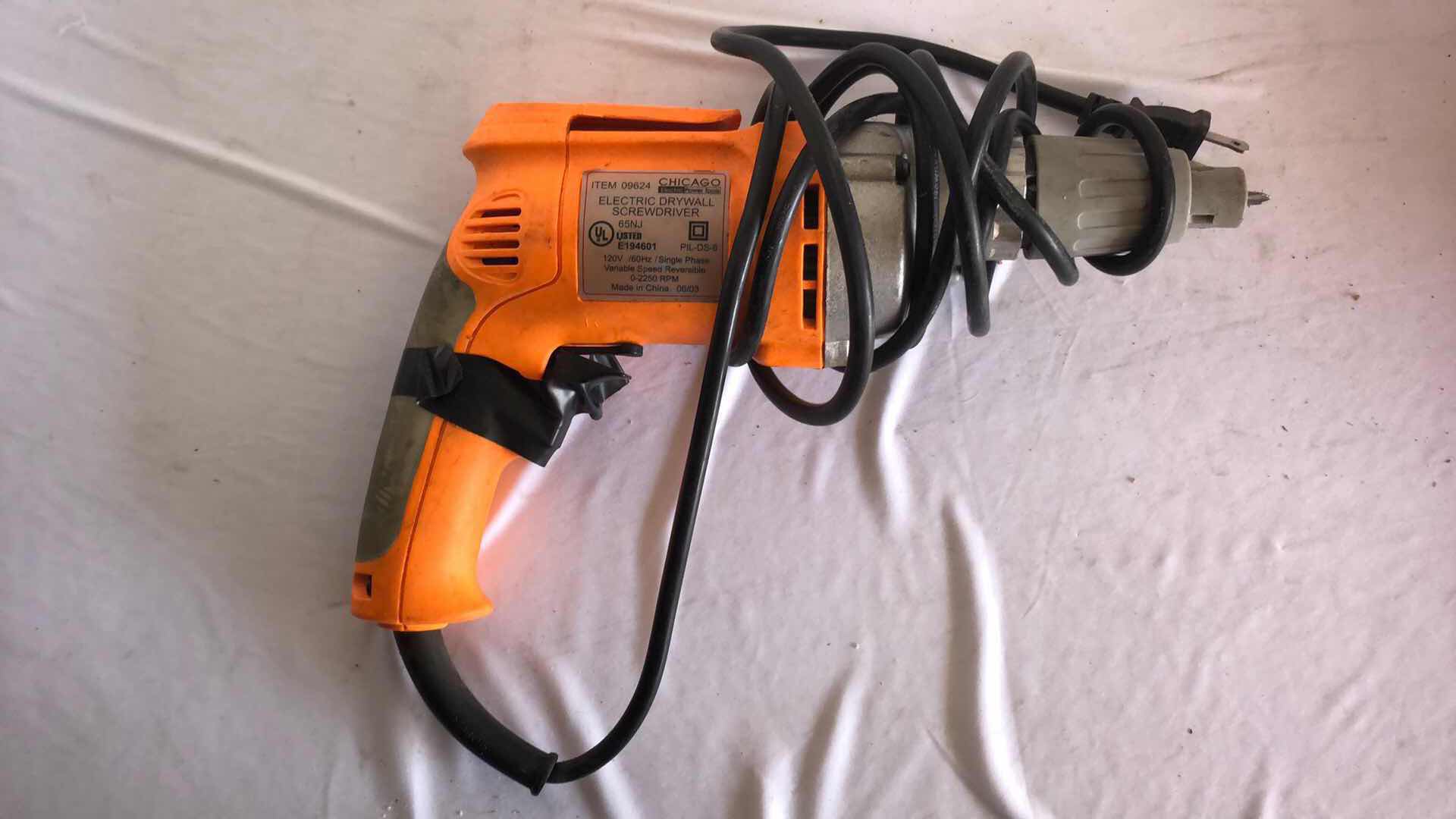 Photo 1 of CHICAGO ELECTRIC DRYWALL SCREWDRIVER VARIABLE SPEED