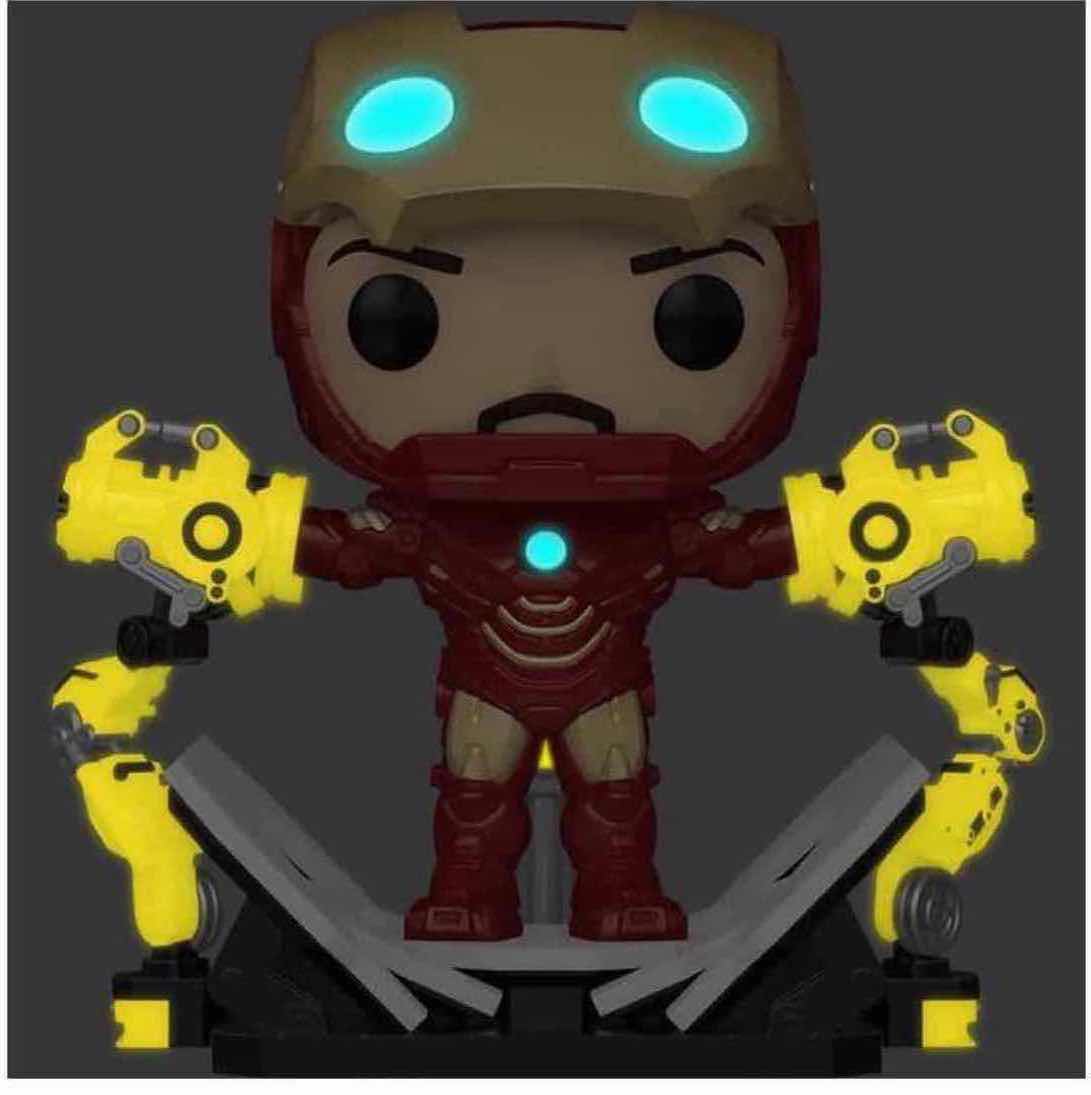 Photo 1 of NEW FUNKO POP! MARVEL STUDIOS IRON MAN 2 GLOW IN THE DARK DELUXE BOBBLEHEAD, #905 “IRON MAN W GANTRY”