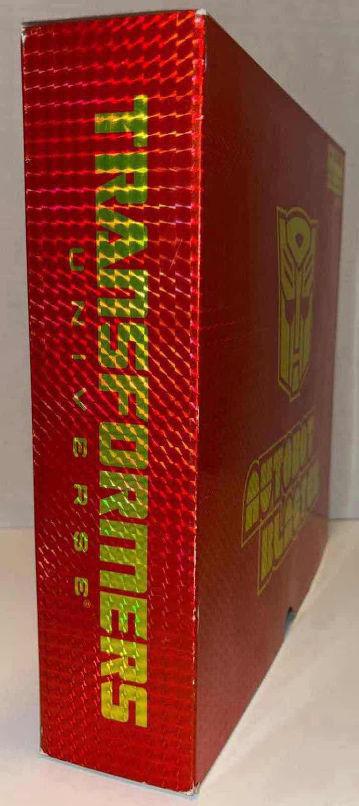 Photo 1 of NEW HASBRO 2010 TRANSFORMERS UNIVERSE G1 SERIES AUTOBOT BLASTER COMMEMORATIVE FIGURE