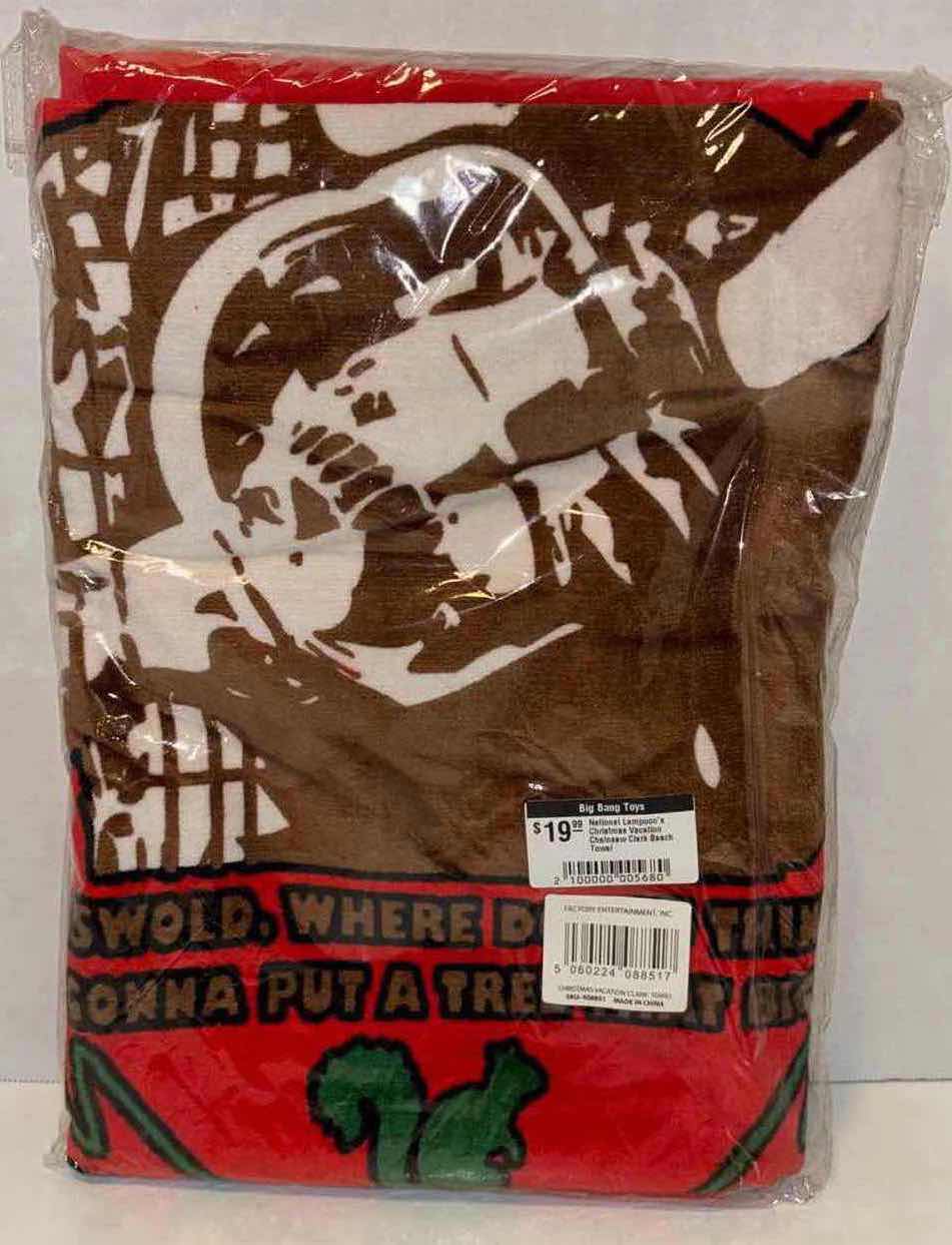 Photo 1 of NEW FACTORY ENTERTAINMENT NATIONAL LAMPOONS CHRISTMAS VACATION ‘CHAINSAW CLARK’ 30” x 60” BEACH/BATH TOWEL