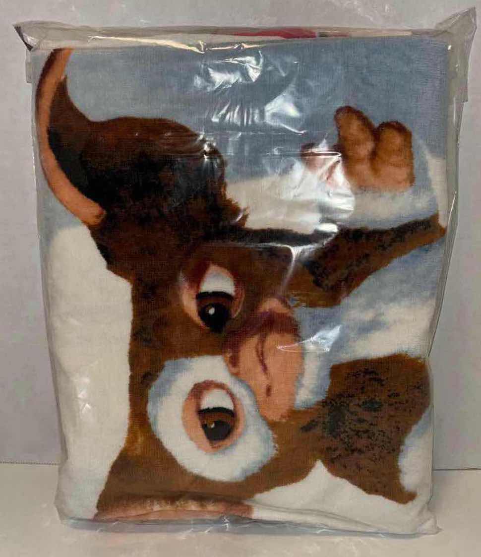 Photo 1 of FACTORY ENTERTAINMENT THE GREMLINS 30” x 60” BEACH/BATH TOWEL