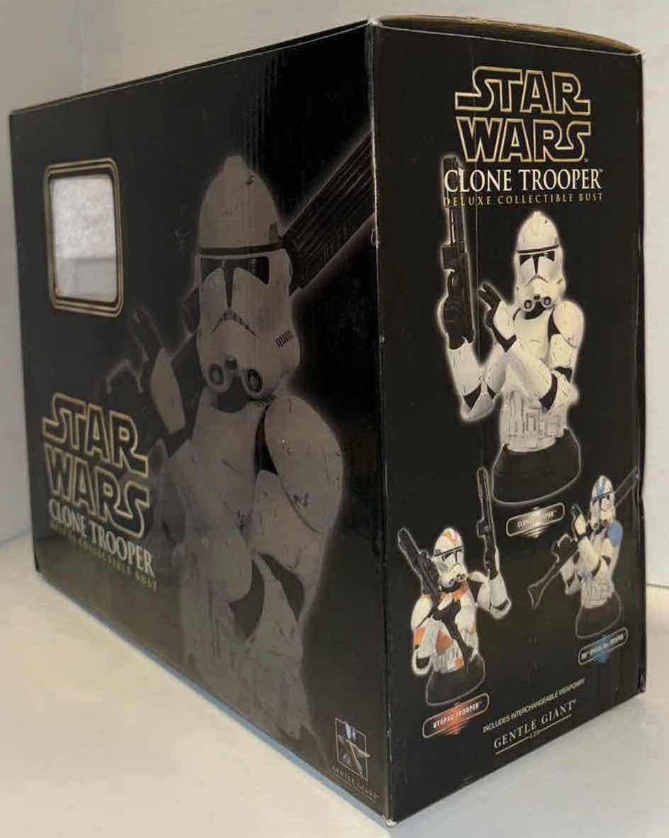 Photo 1 of NEW GENTLE GIANT 2006 DELUXE COLLECTIBLE BUST, STAR WARS “CLONE TROOPER”