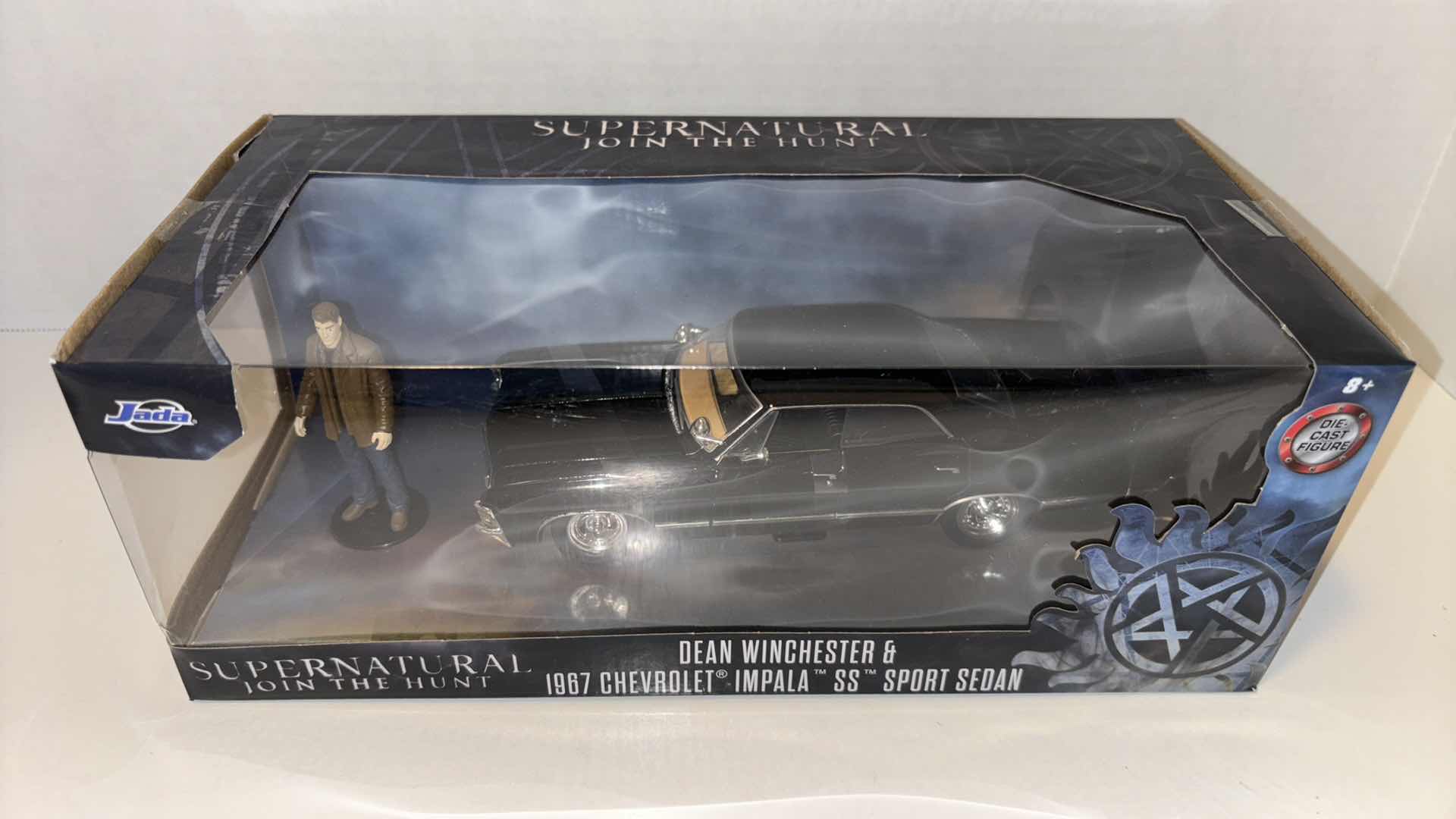 Photo 1 of NEW JADA TOYS HOLLYWOOD RIDES SUPERNATURAL JOIN THE HUNT  “DEAN WINCHESTER & 1967 CHEVROLET IMPALA SS SPORT SEDAN” (GM OFFICIAL LICENSED PRODUCT)