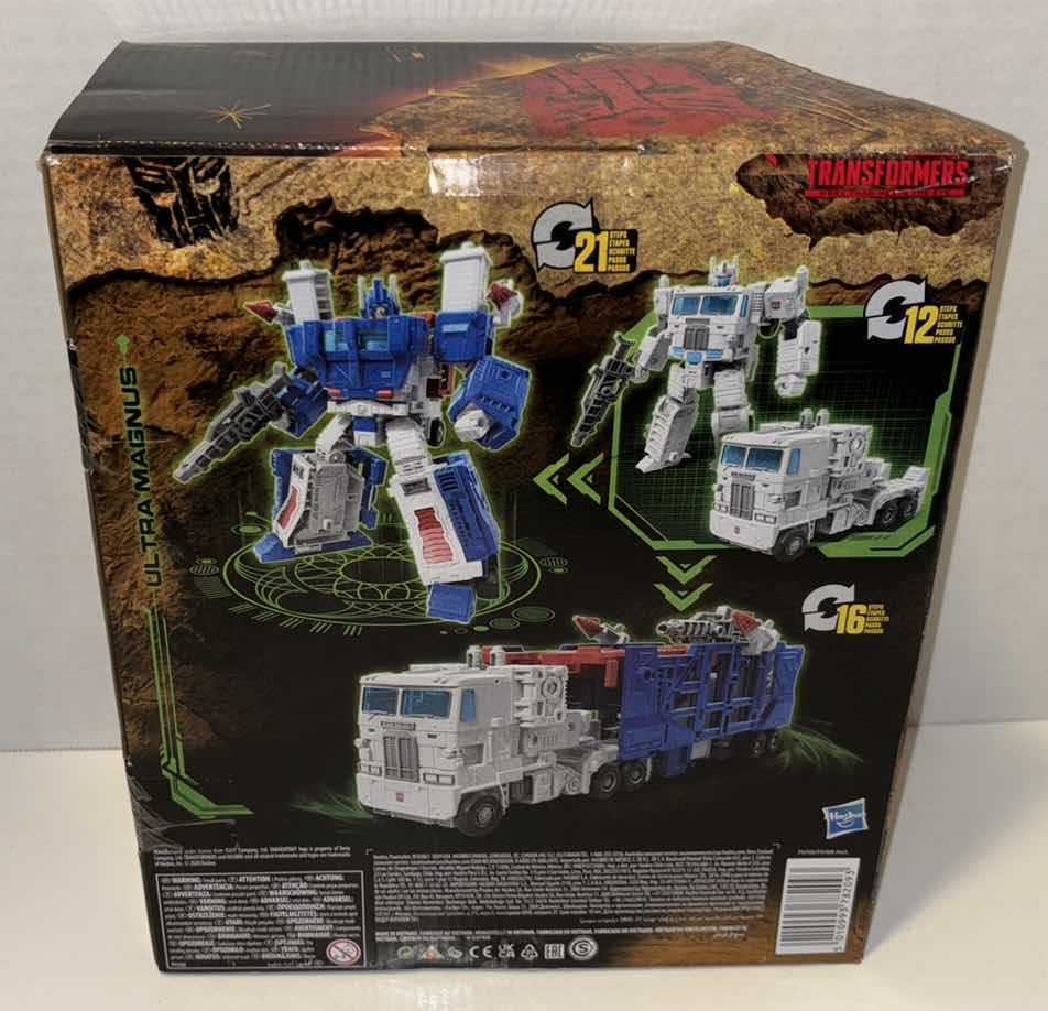 Photo 1 of $65 NEW HASBRO TAKARA TOMY TRANSFORMERS KINGDOM WAR FOR CYBERTRON TRILOGY ACTION FIGURE, “ULTRA MAGNUS”