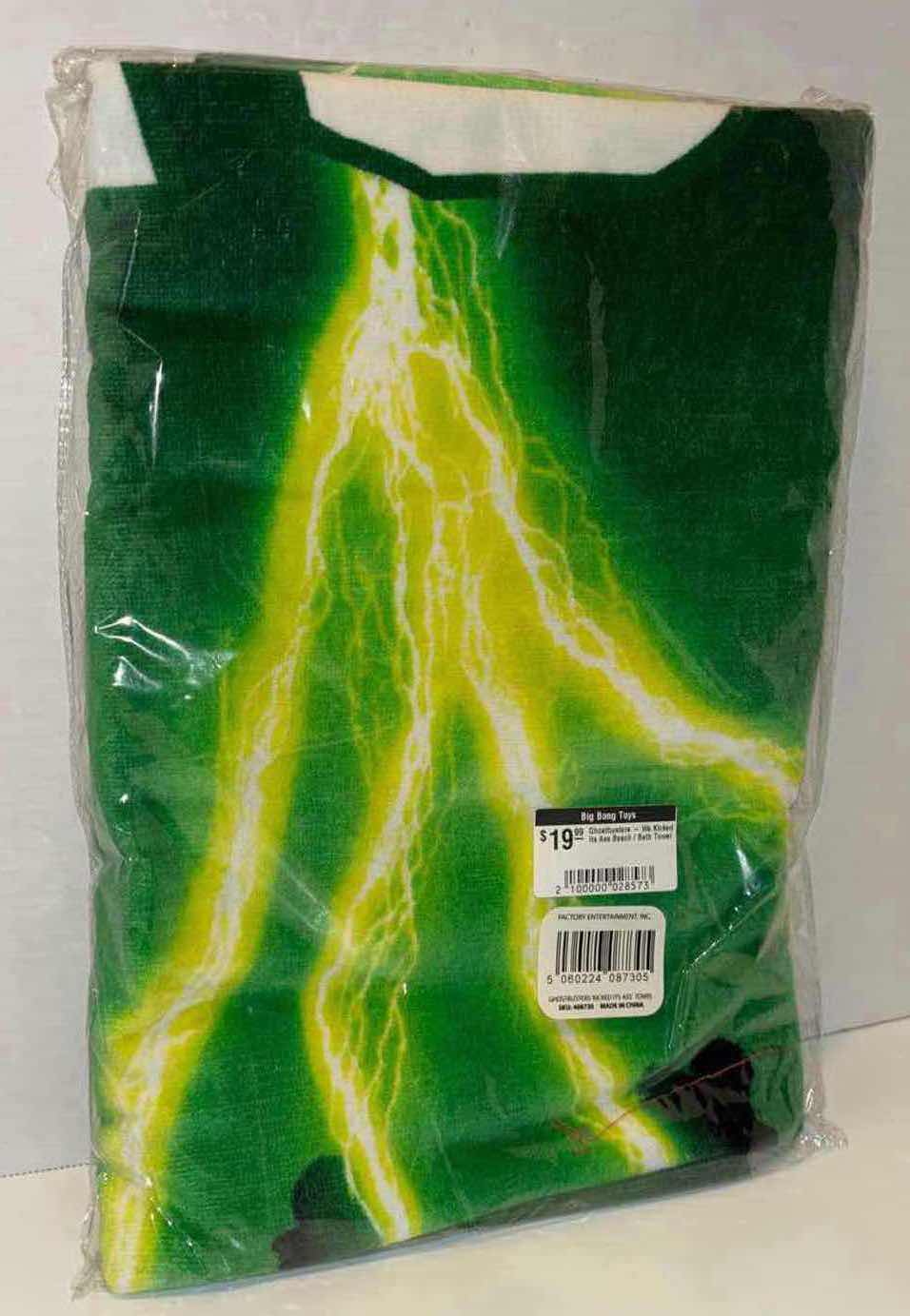 Photo 1 of NEW FACTORY ENTERTAINMENT GHOSTBUSTERS “WE KICKED ITS ASS” 30” x 60” BEACH/BATH TOWEL