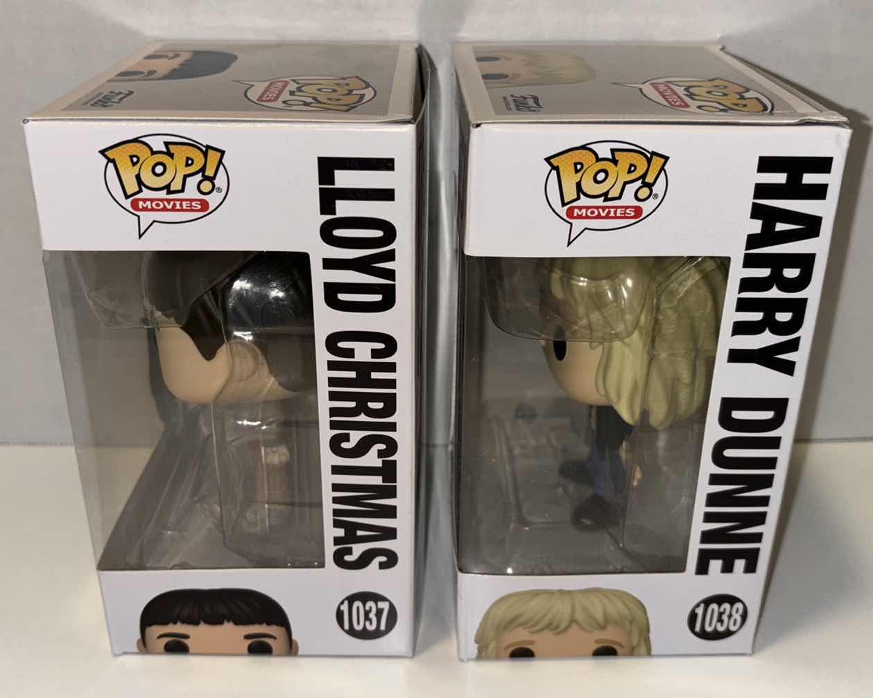 Photo 3 of NEW FUNKO POP! MOVIES VINYL FIGURE, 2-PACK DUMB & DUMBER #1037 LLOYD CHRISTMAS & #1038 HARRY DUNNE