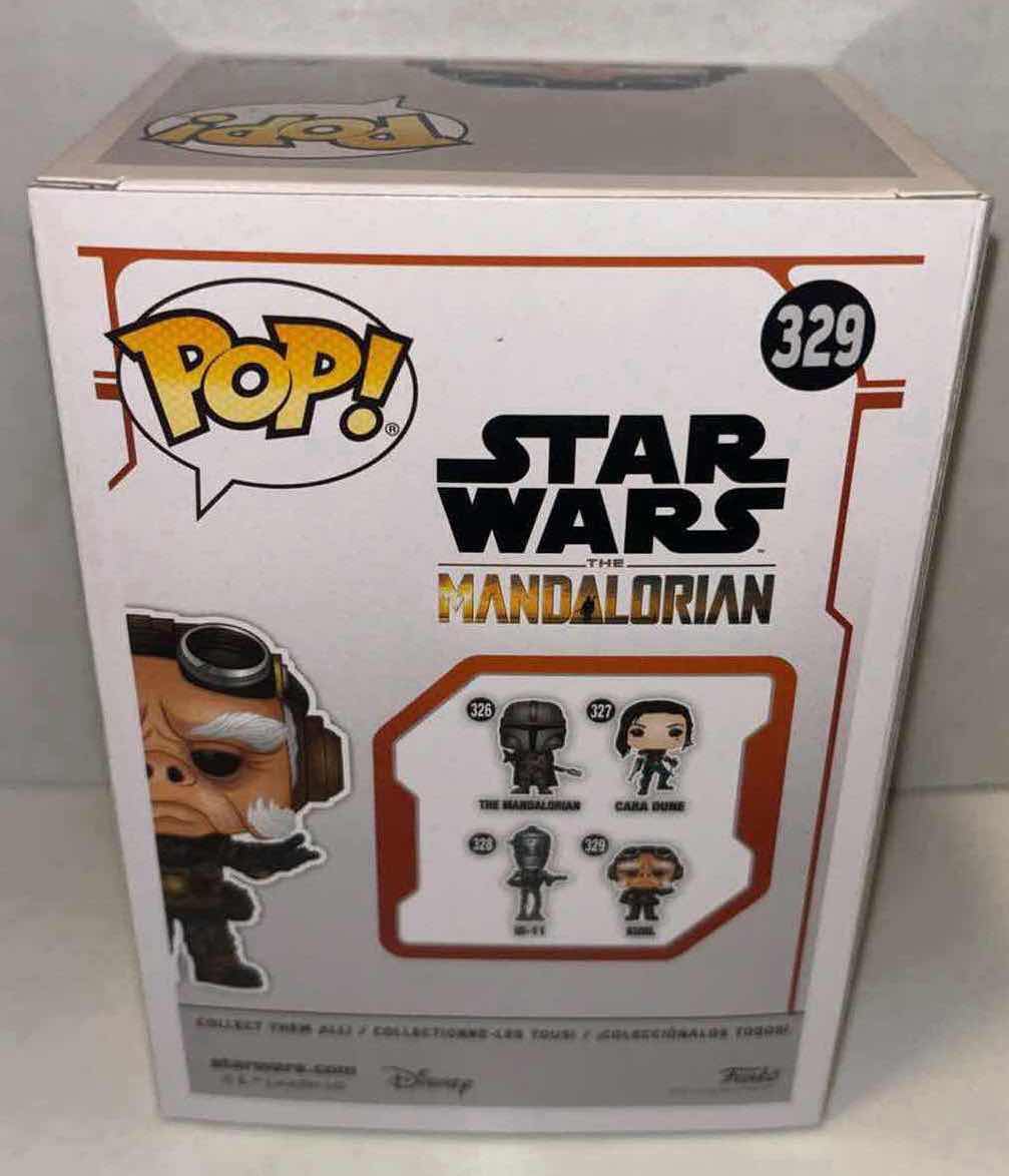 Photo 1 of NEW FUNKO POP! STAR WARS THE MANDALORIAN BOBBLE-HEAD VINYL FIGURE, 2-PACK #329 KUIIL & POCKET POP! KEYCHAIN “MOFF GIDEON”