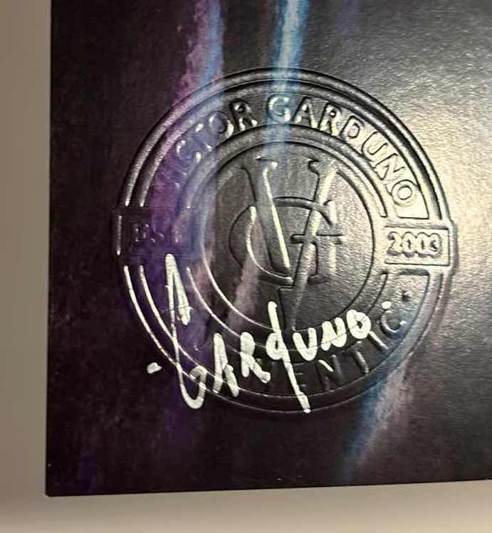 Photo 1 of VICTOR GARDUNO “CAT’S KISS” 11” X 17” INFINITY GLOSS UNFRAMED PRINT W EMBOSSED SEAL, DIGITAL SIGNATURE & OFFICIAL SIGNATURE W COA INCLUDED, STORED IN A RIGID PRINT PROTECTOR SLEEVE