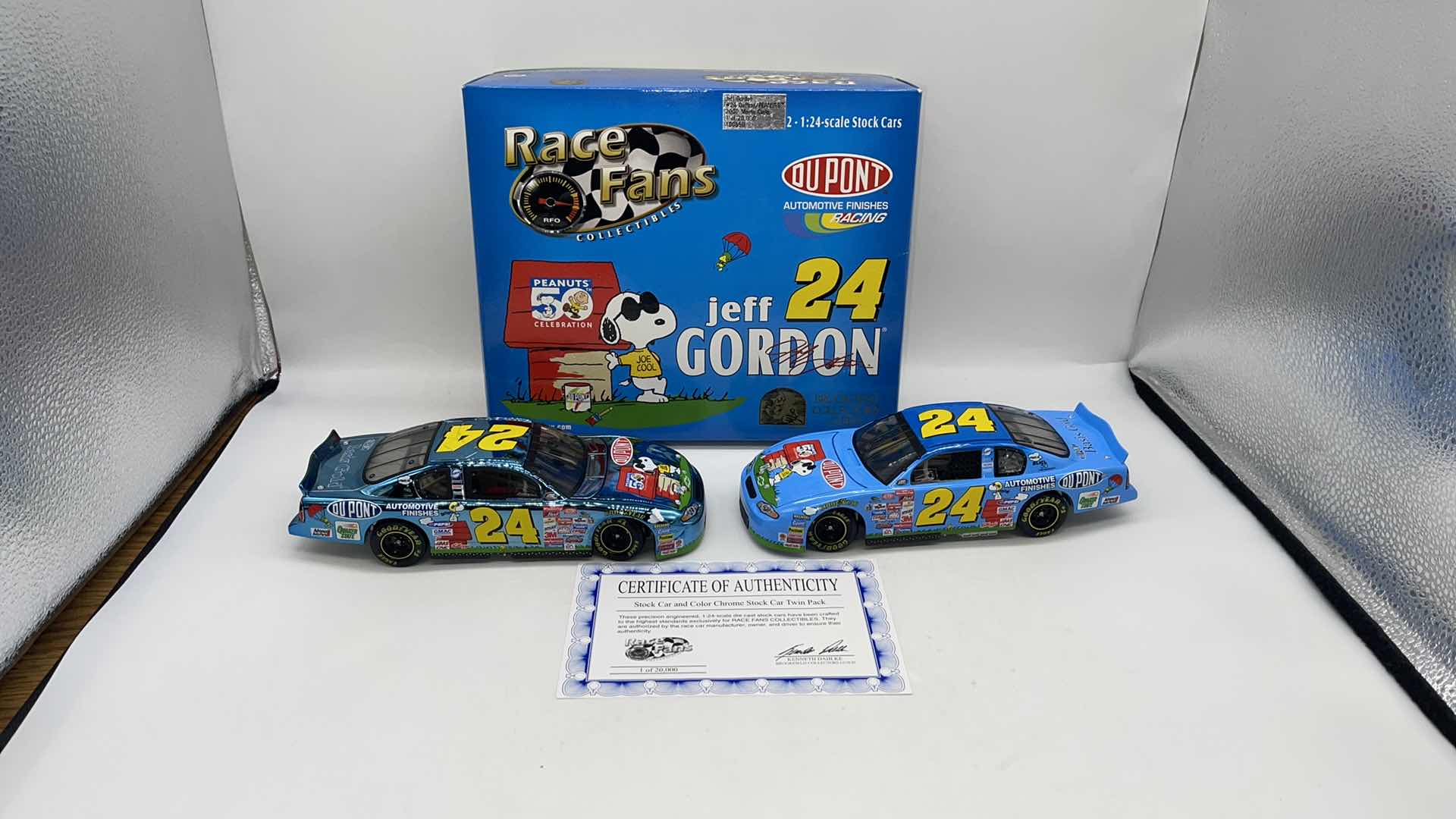 Photo 1 of RARE 2000 JEFF GORDAN #24 NASCAR PEANUT BROOKFIELD COLLECTION DIECAST CAR 1:24  