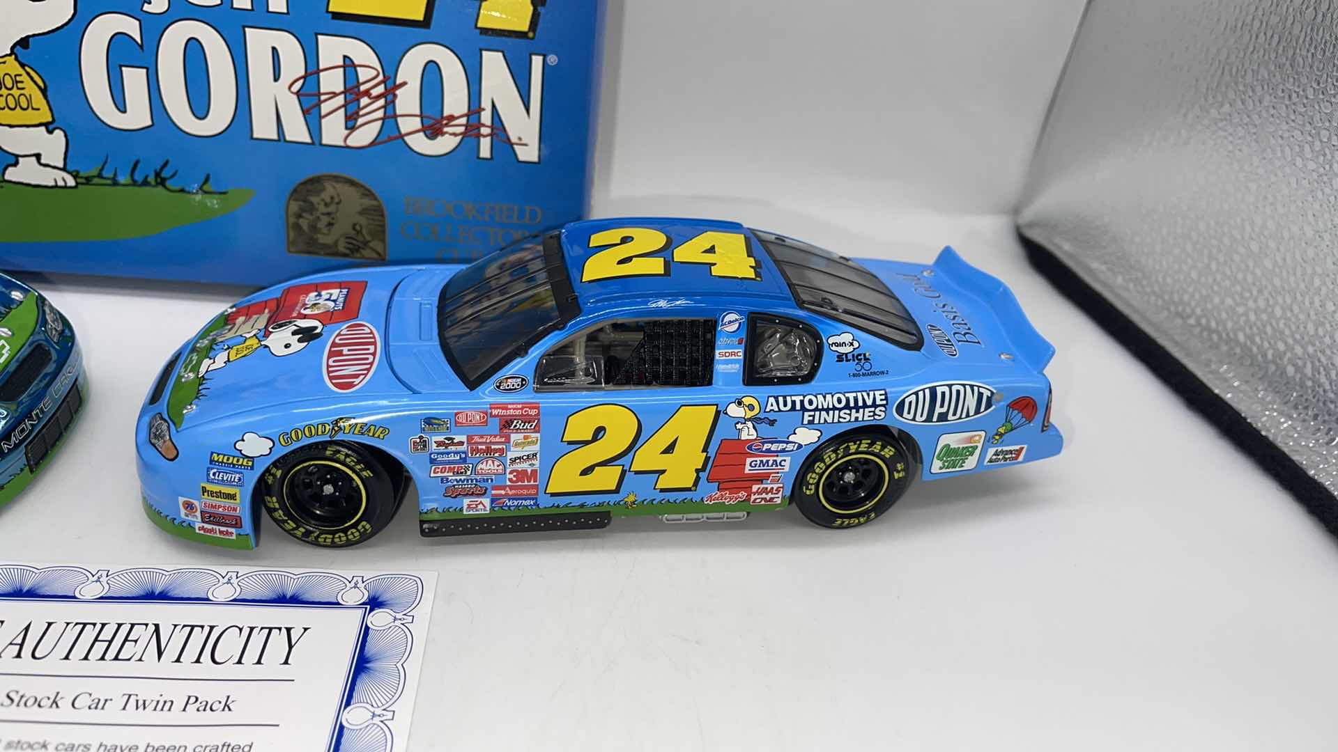 Photo 1 of RARE 2000 JEFF GORDAN #24 NASCAR PEANUT BROOKFIELD COLLECTION DIECAST CAR 1:24  