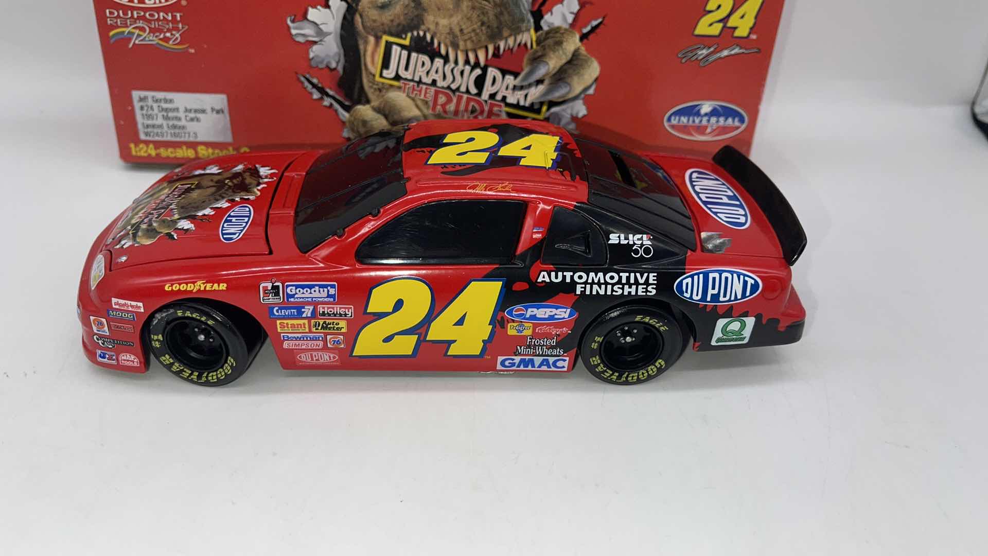 View 3 of 1997 JEFF GORDAN JURASSIC PARK DIECAST CAR 1:24 