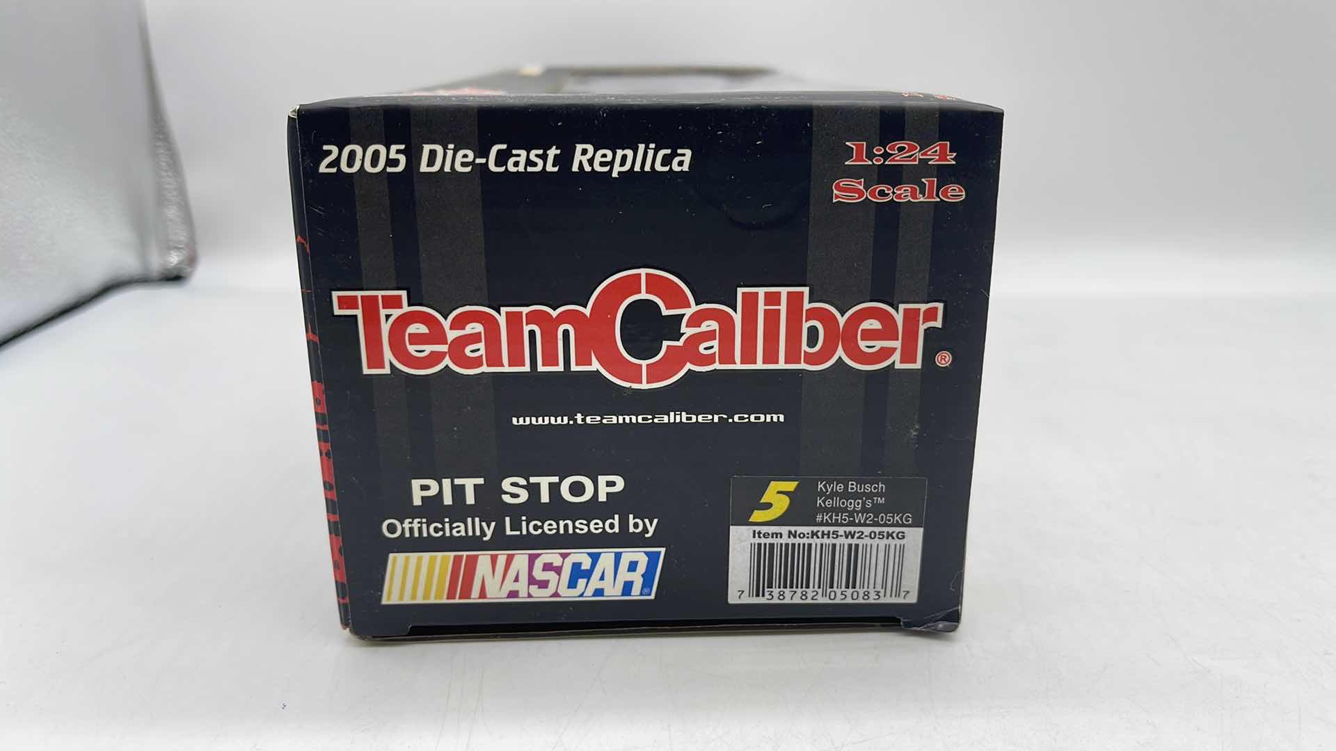 Photo 1 of 2005 KURT BUSCH #5 KELLOGG'S DIECAST ROOKIE CAR 1:24 