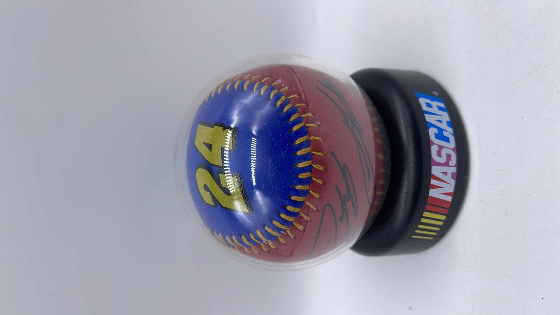 Photo 1 of JEFF GORDAN SIGNED BASEBALL