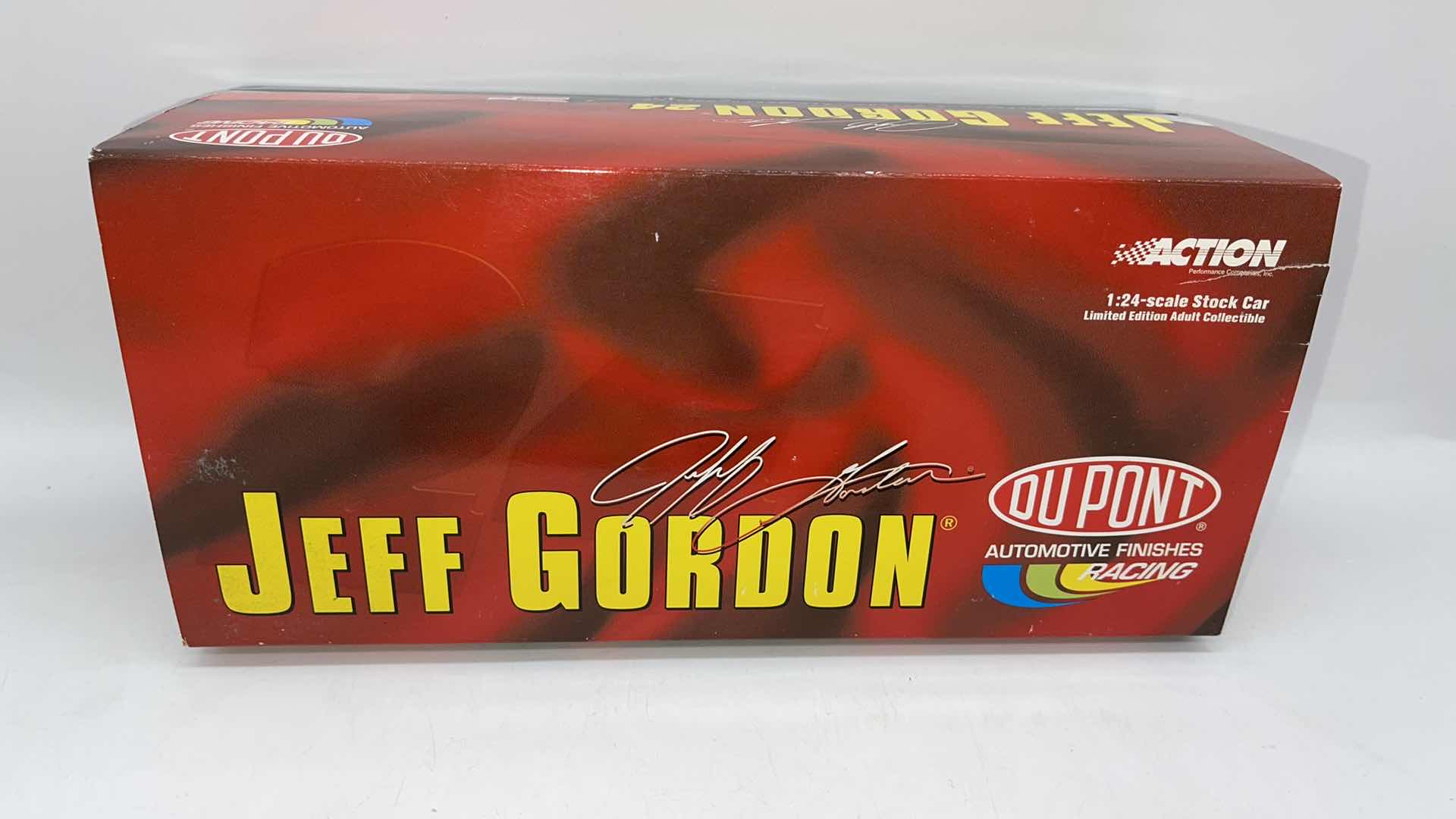View 2 of 2000 JEFF GORDON DUPONT CHARLOTTE NASCAR DIECAST CAR 1:24 