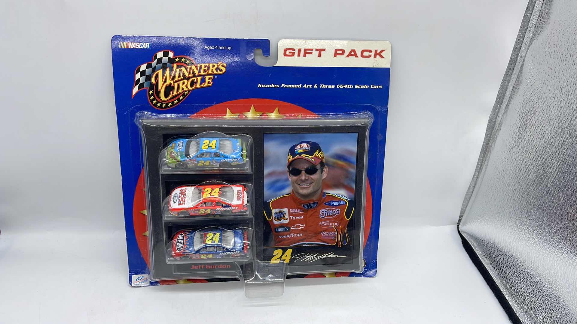 Photo 1 of JEFF GORDON WINNERS CIRCLE GIFT PACK DIECAST SET