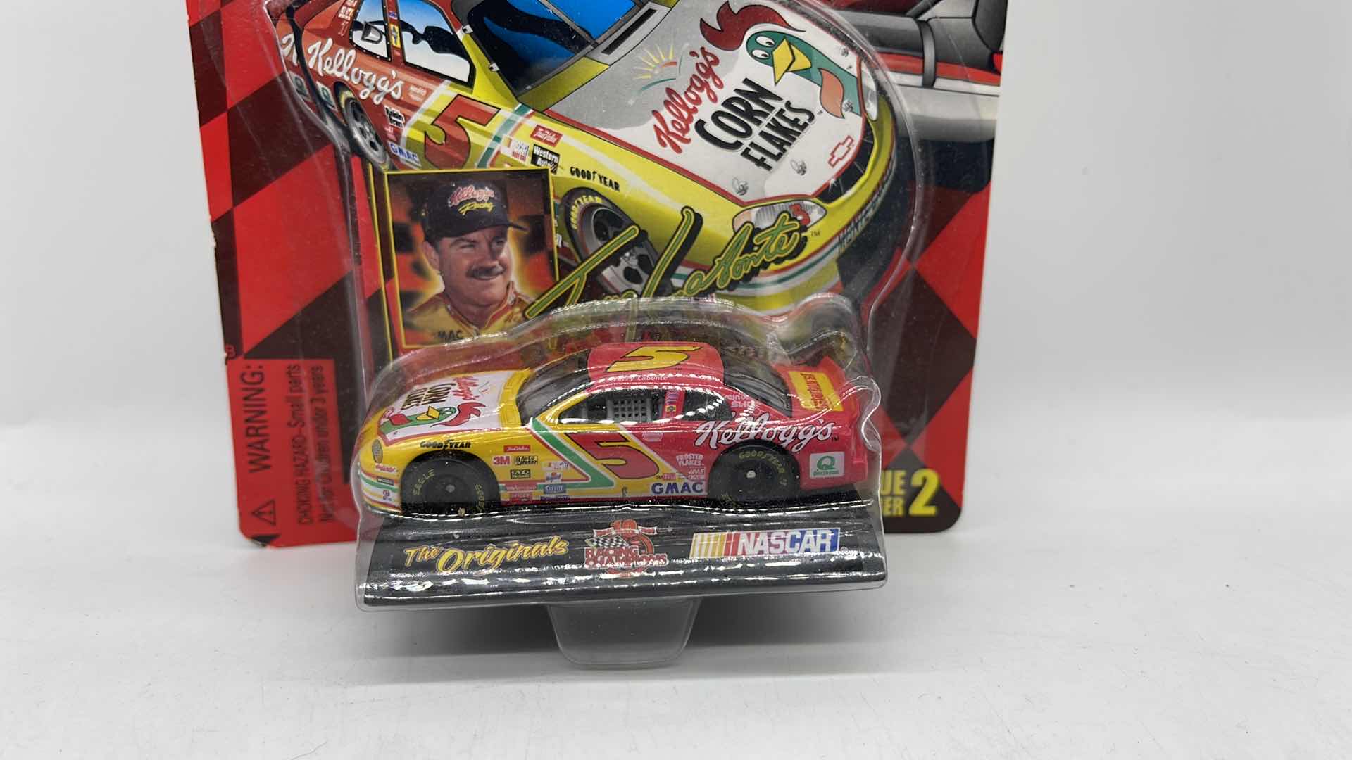 Photo 1 of 1999 TERRY LABONTE KELLOGG'S RACING #5 CHAMPIONS EDITION DIECAST CAR 