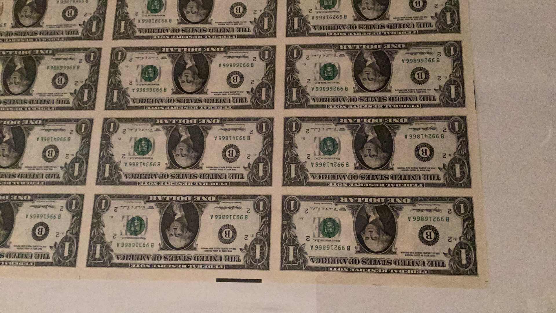 Photo 1 of ULTRA RARE UNCUT 1995 32 X $1 BILLS FROM U.S. TREASURY