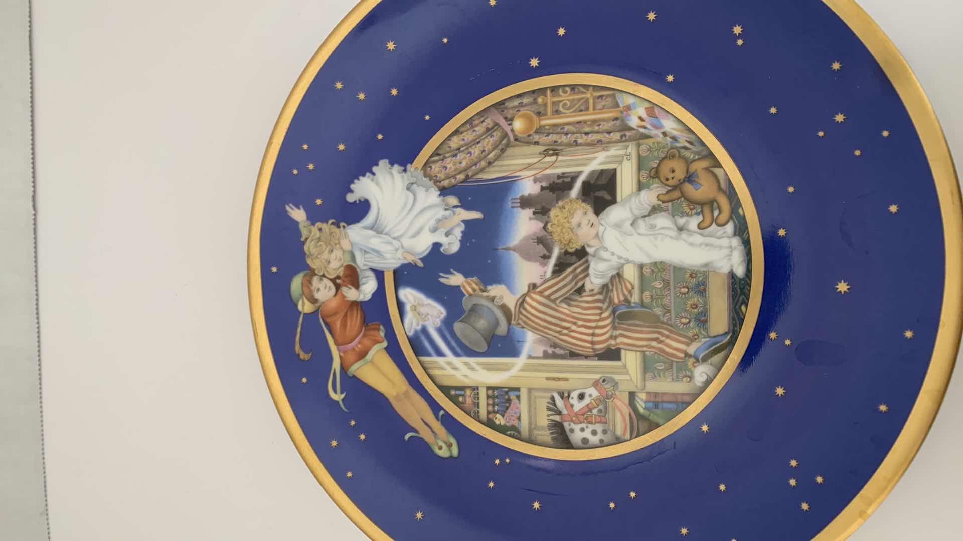 Photo 1 of CAROL LAWSON “THE PETER PAN 75TH ANNIVERSARY” PLATE 9” WIDE