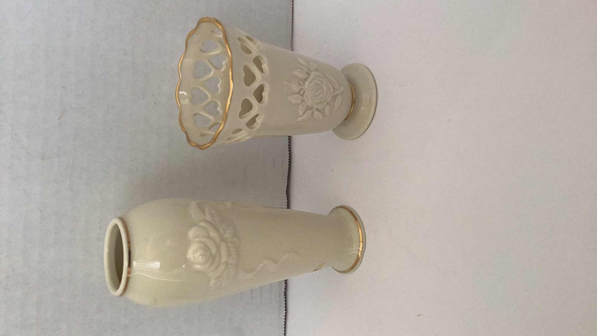 Photo 1 of LENOX CHINA SET OF TWO HEART POSY VASE HAND PAINTED WITH 24K GOLD 2 1/2” X 4” RETAIL $25