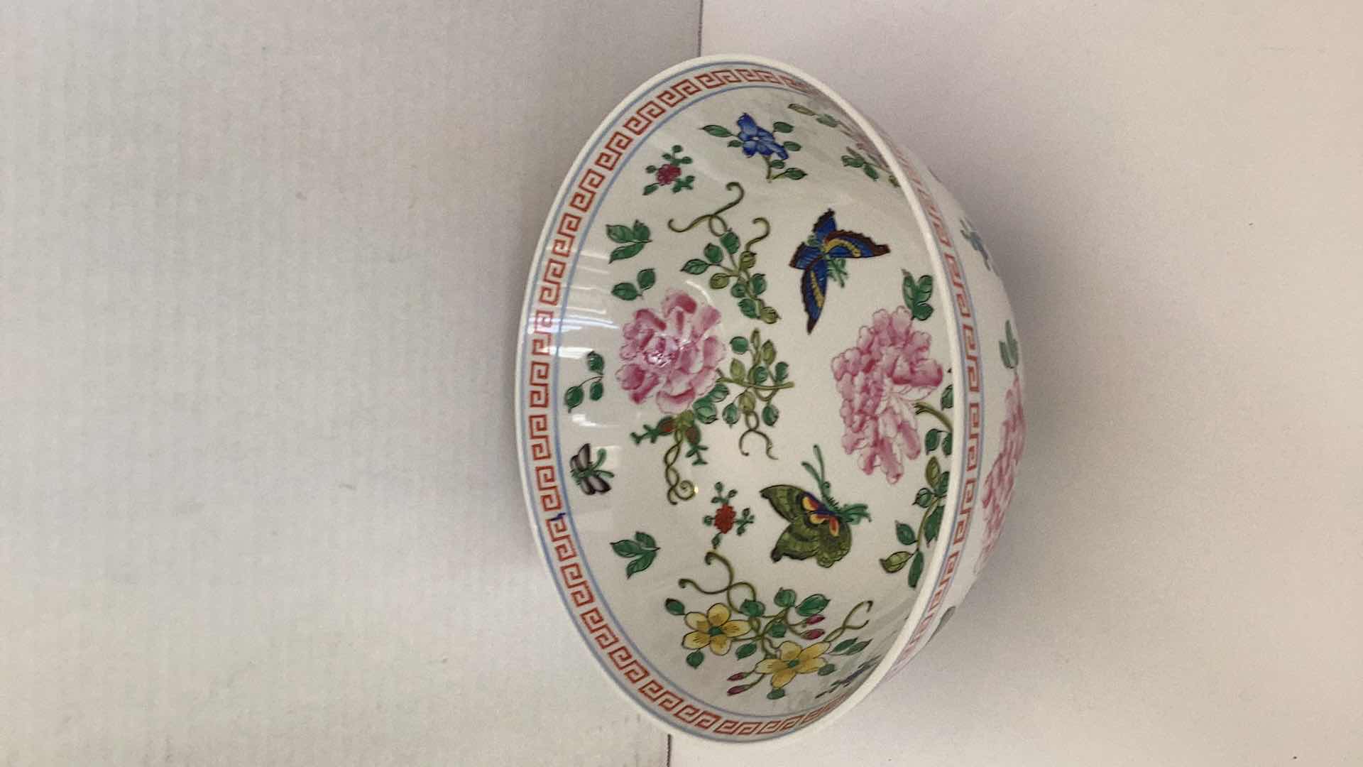 Photo 1 of LARGE.VINTAGE BOWL MADE IN MACAO 10” WIDE RETAIL $40