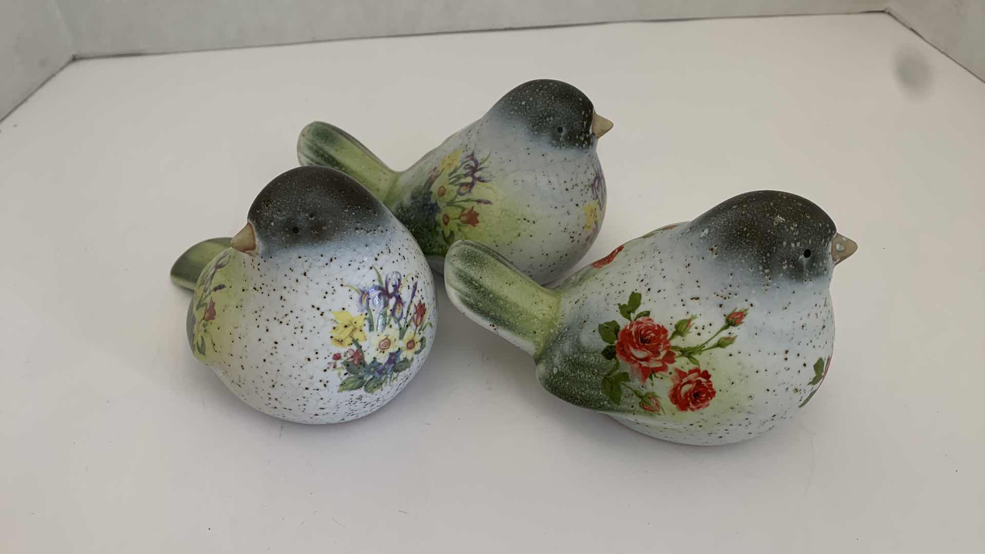 Photo 1 of SET OF 3 STONE HANDPAINTED DOVES 5.5” X 3.5” H 4”