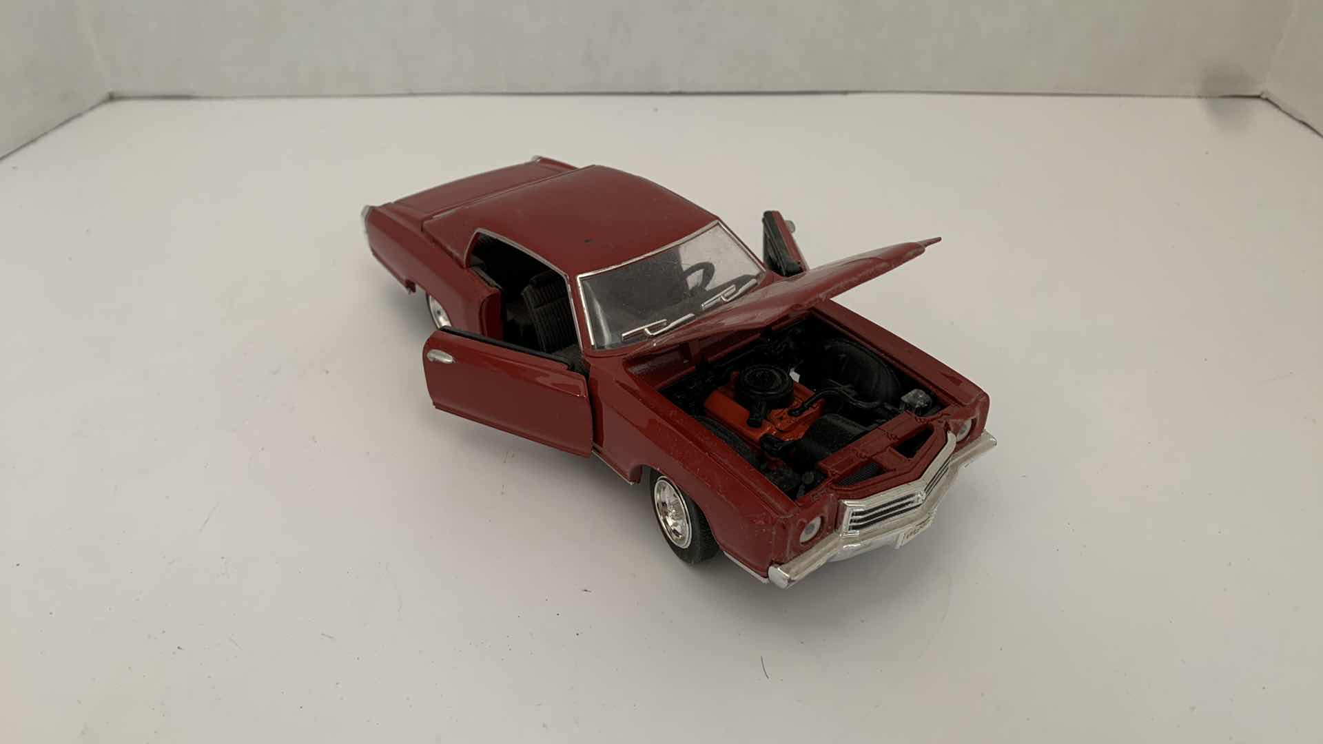Photo 2 of DIE CAST METAL 1970 MONTE CARLO SS454 8” X 3” H 2.5”