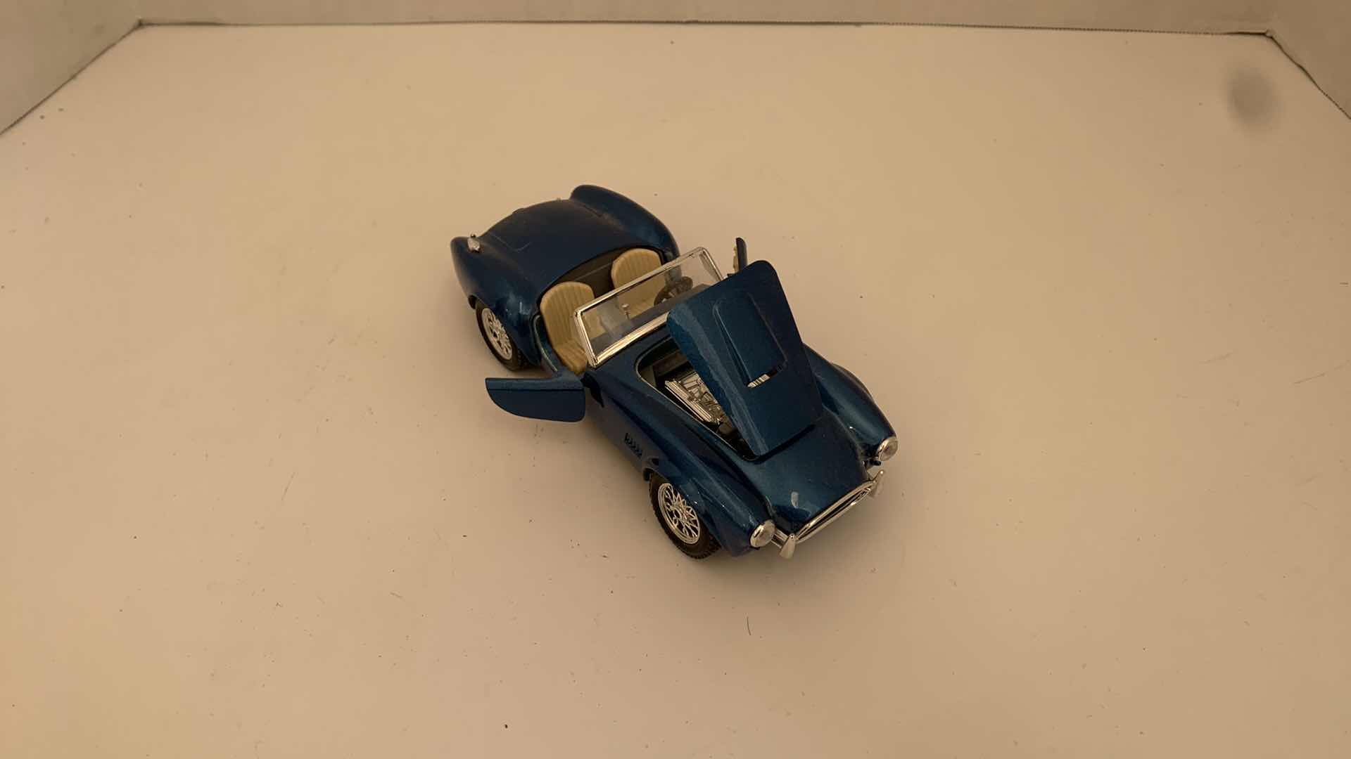 Photo 2 of DIE CAST METAL COBRA 427 7” X 3” H 2”