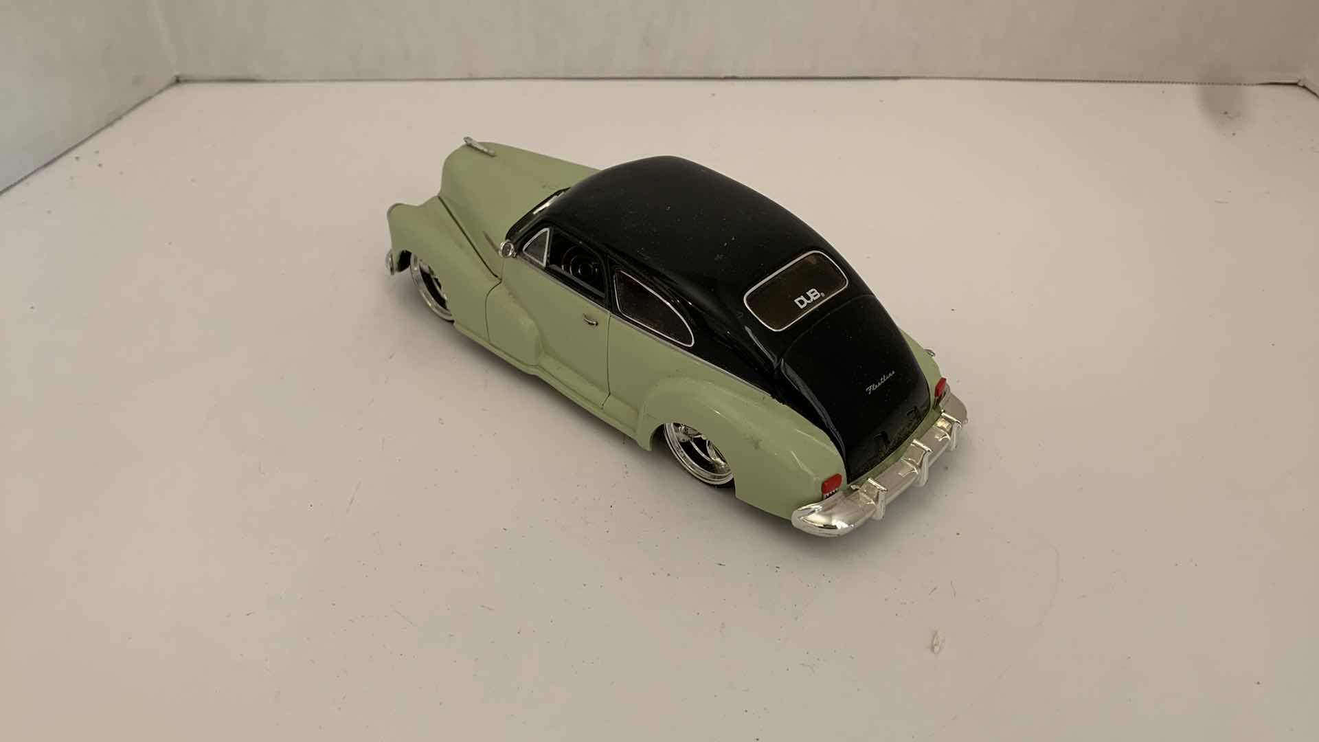 View 5 of DIE CAST METAL 1947 CHEVORLET AEROSEDAN FLEETLINE 8” X 3” H 2”