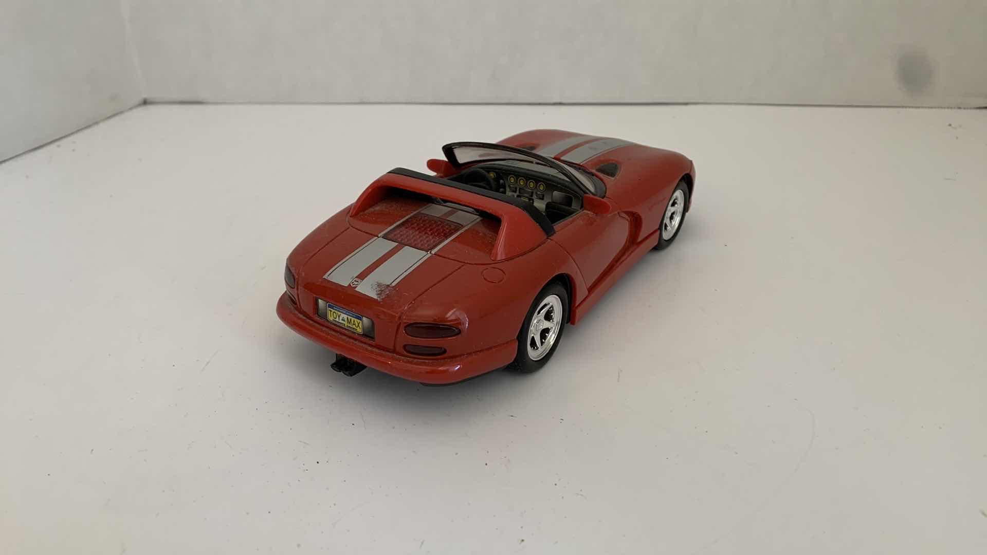 Photo 1 of PLASTIC 1998 VIPER CHRYSLER 8” X 3” H 2”