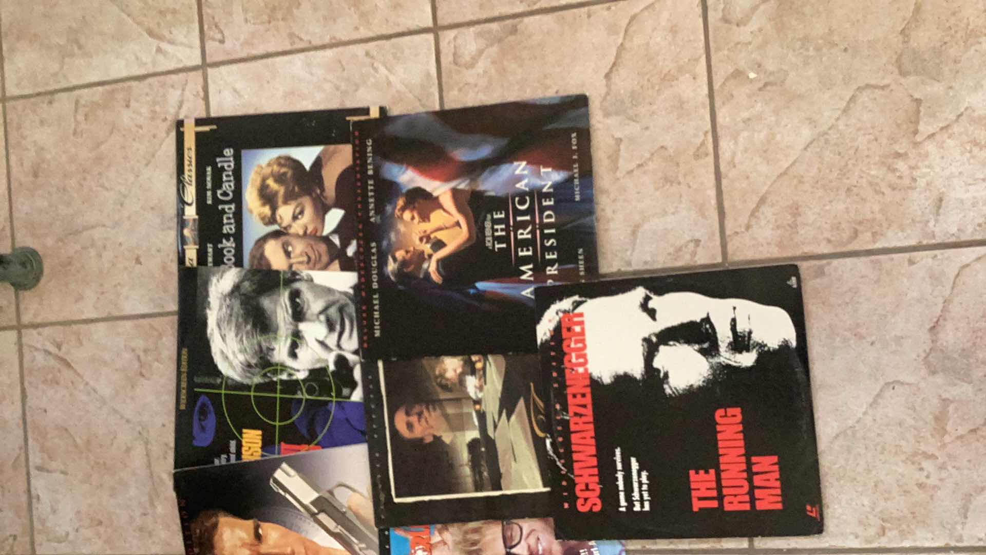 Photo 1 of MULTIPLE LASERDISC MOVIES