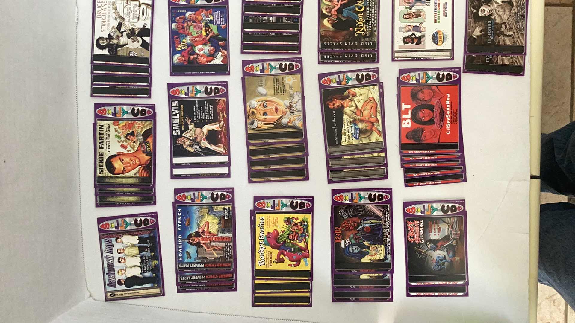 Photo 1 of SET OF SILLY CDS 2001 TRADING CARDS INCOMPLETE SET