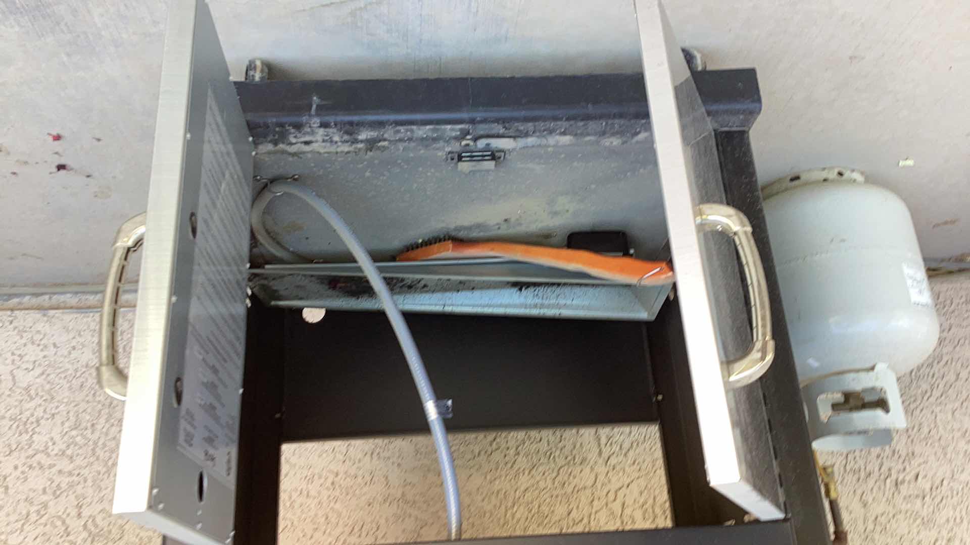 Photo 1 of DYNA-GLOW 4 BURNER GRILL WITH SIDE BURNER AND COVER