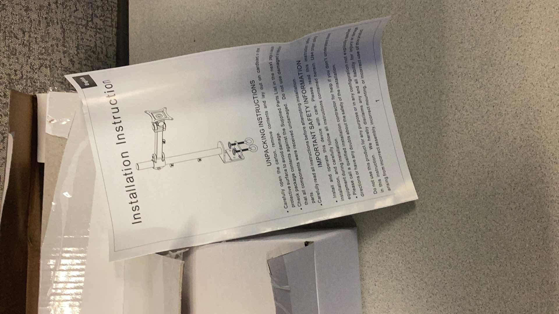 Photo 2 of MI-750 COMPUTER SINGLE MONITOR STAND