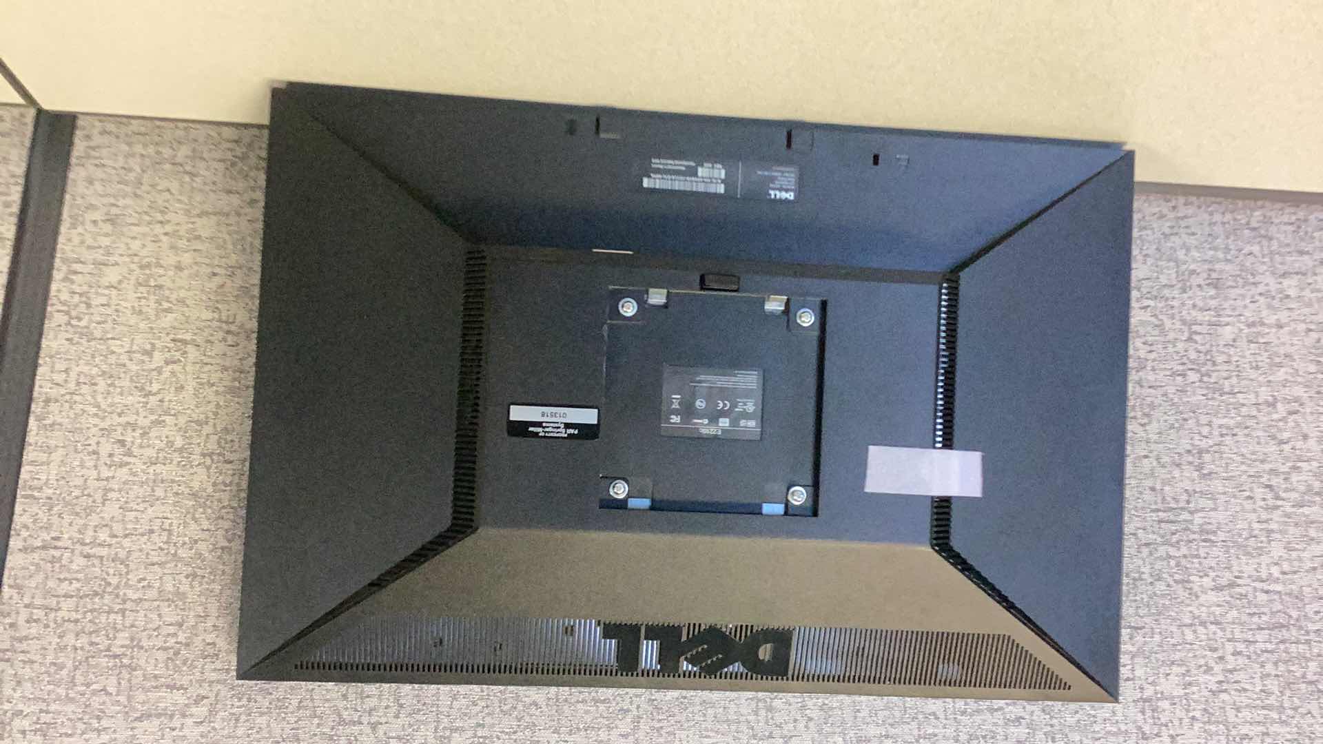 Photo 2 of DELL COMPUTER MONITOR NO STAND E2210C