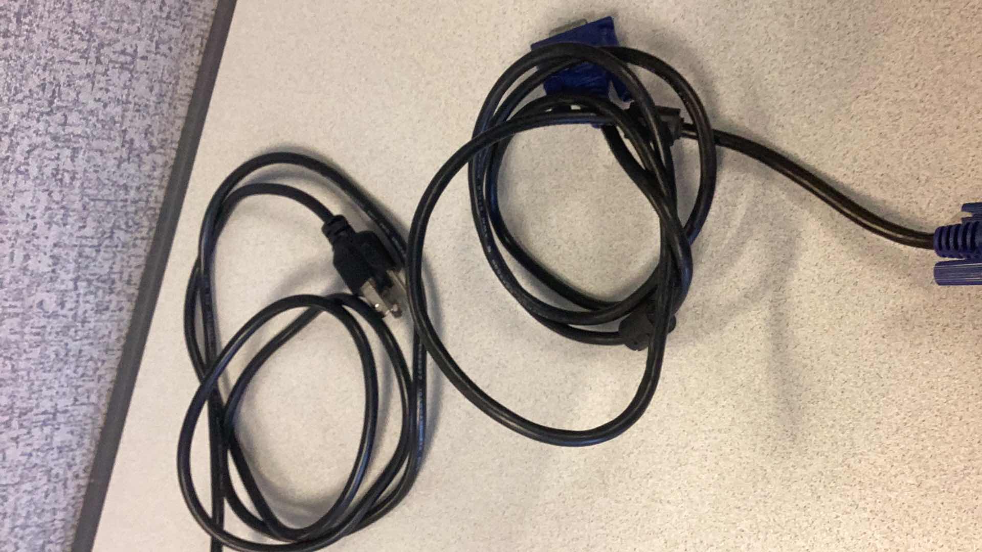 Photo 1 of DELL COMPUTER MONITOR P2016