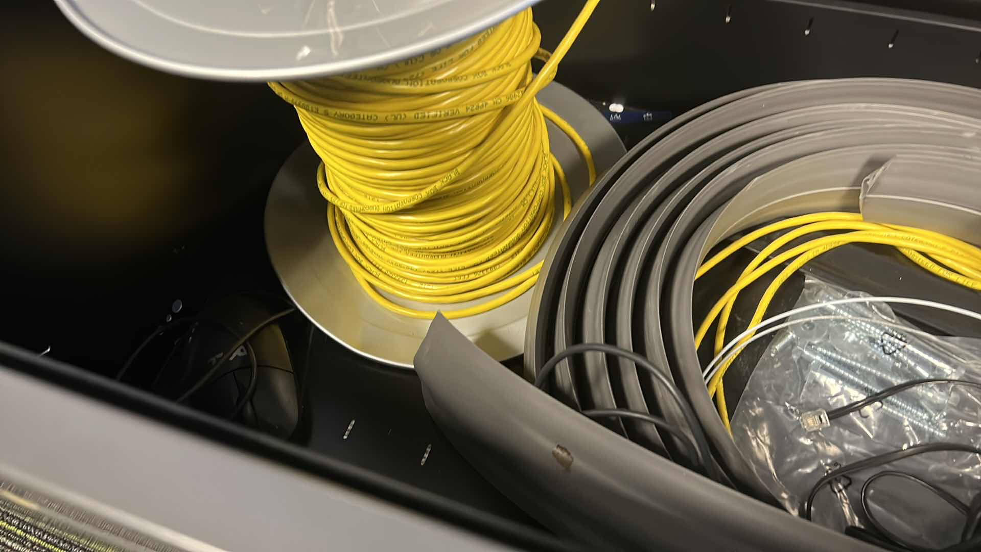 Photo 2 of CONTENTS OF CABINET DRAWER