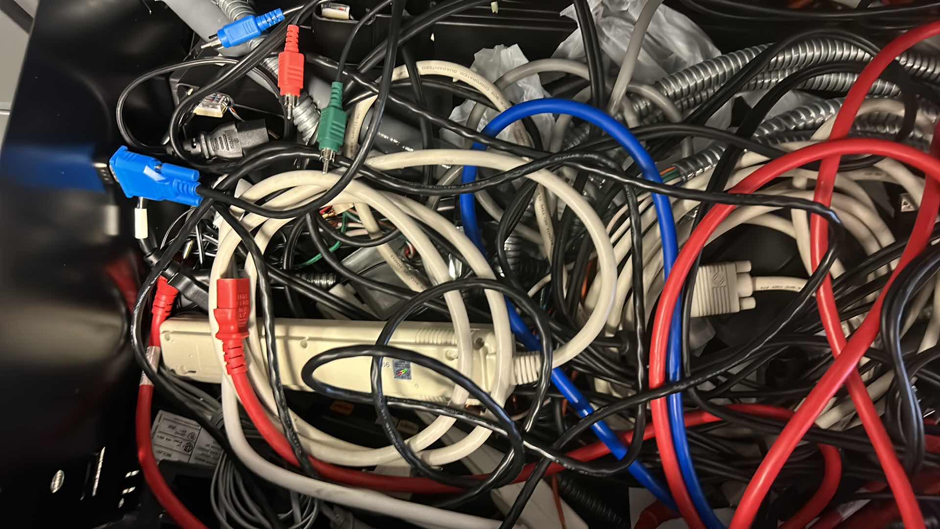 Photo 1 of CONTENTS OF CABINET DRAWER