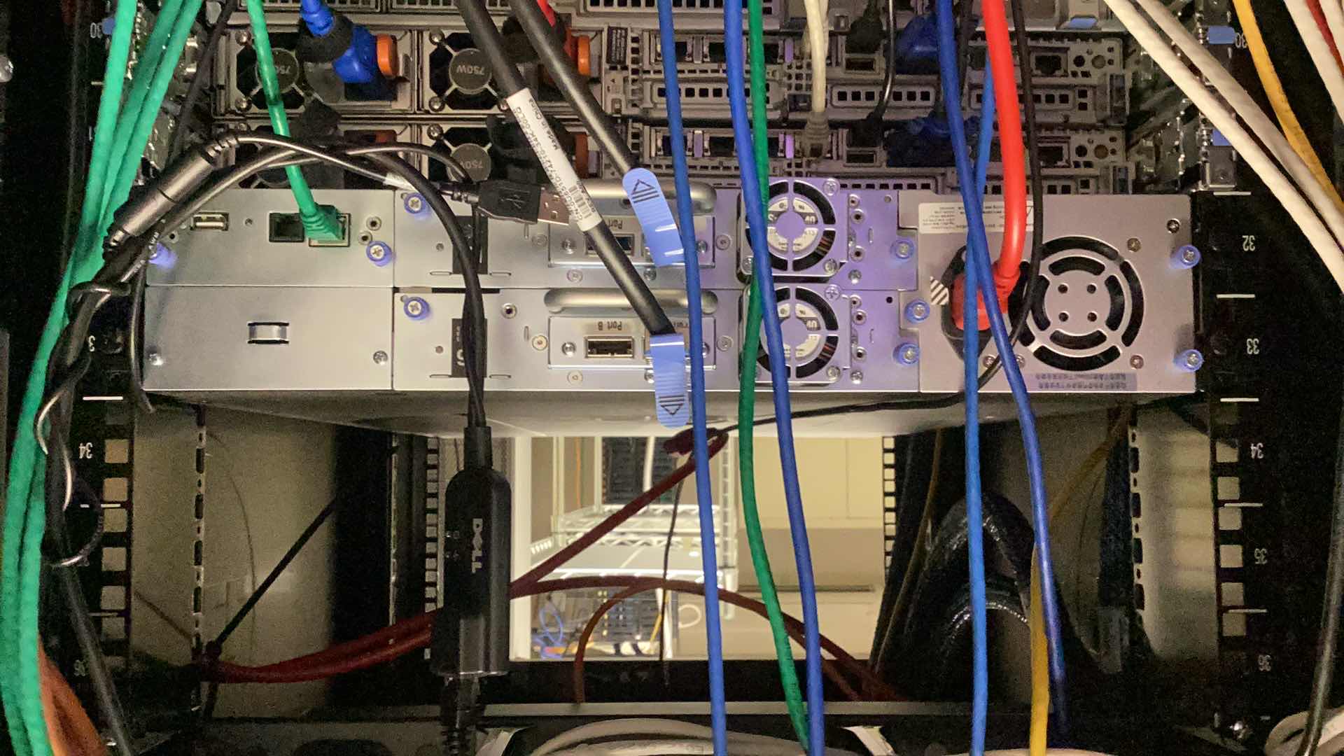 Photo 1 of DELL POWERVAULT TL2000  (BUYER TO DISASSEMBLE & REMOVE FROM 2ND STORY OFFICE BUILDING W ELEVATOR)