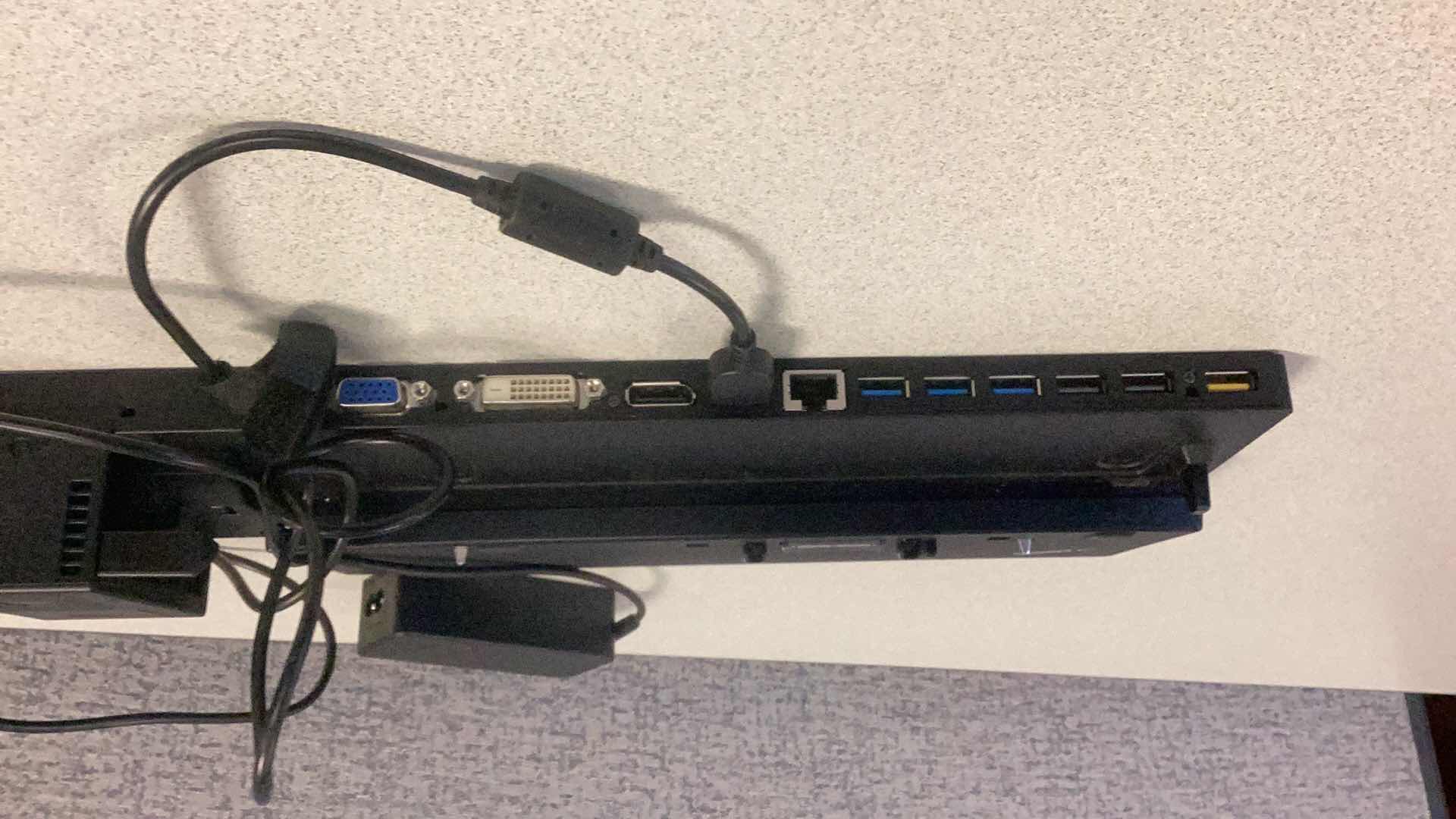 Photo 1 of LENOVO THINKPAD PRO DOCKING STATION