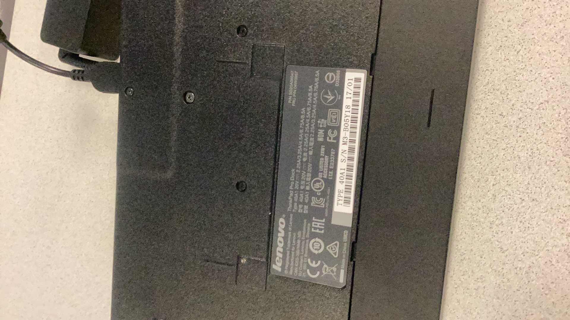 Photo 1 of LENOVO THINKPAD PRO DOCKING STATION